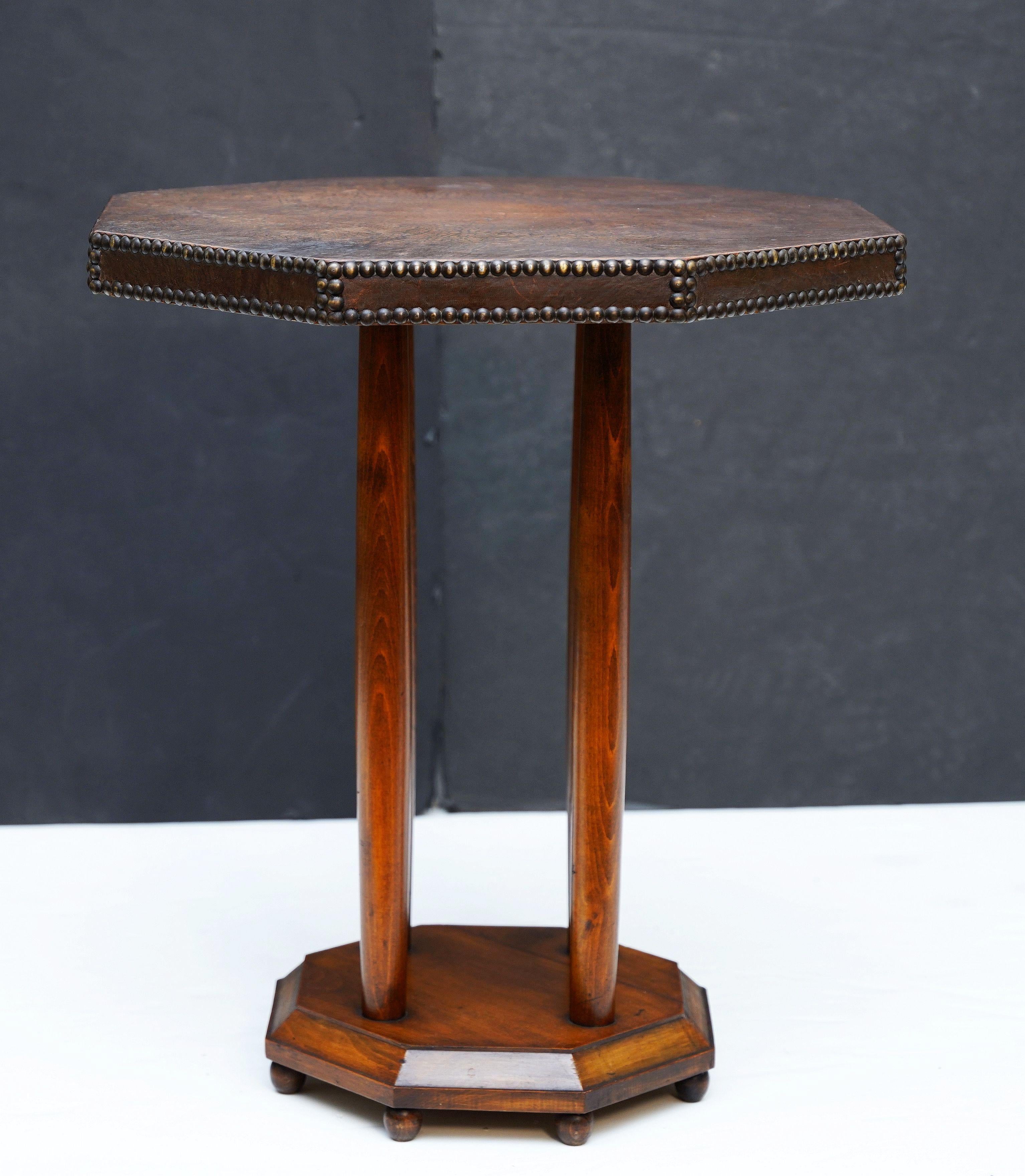 French Art Deco Bistro Occasional Table with Octagonal Top of Leather and Wood For Sale 1