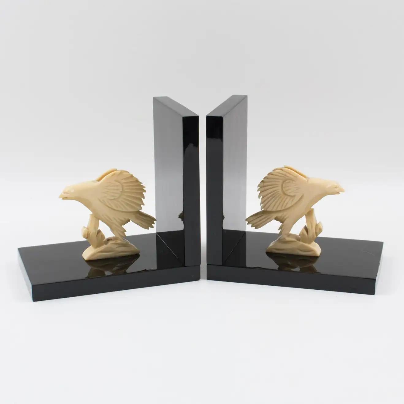 Mid-20th Century Art Deco Black and White Galalith Eagle Figural Bookends, France 1930s For Sale