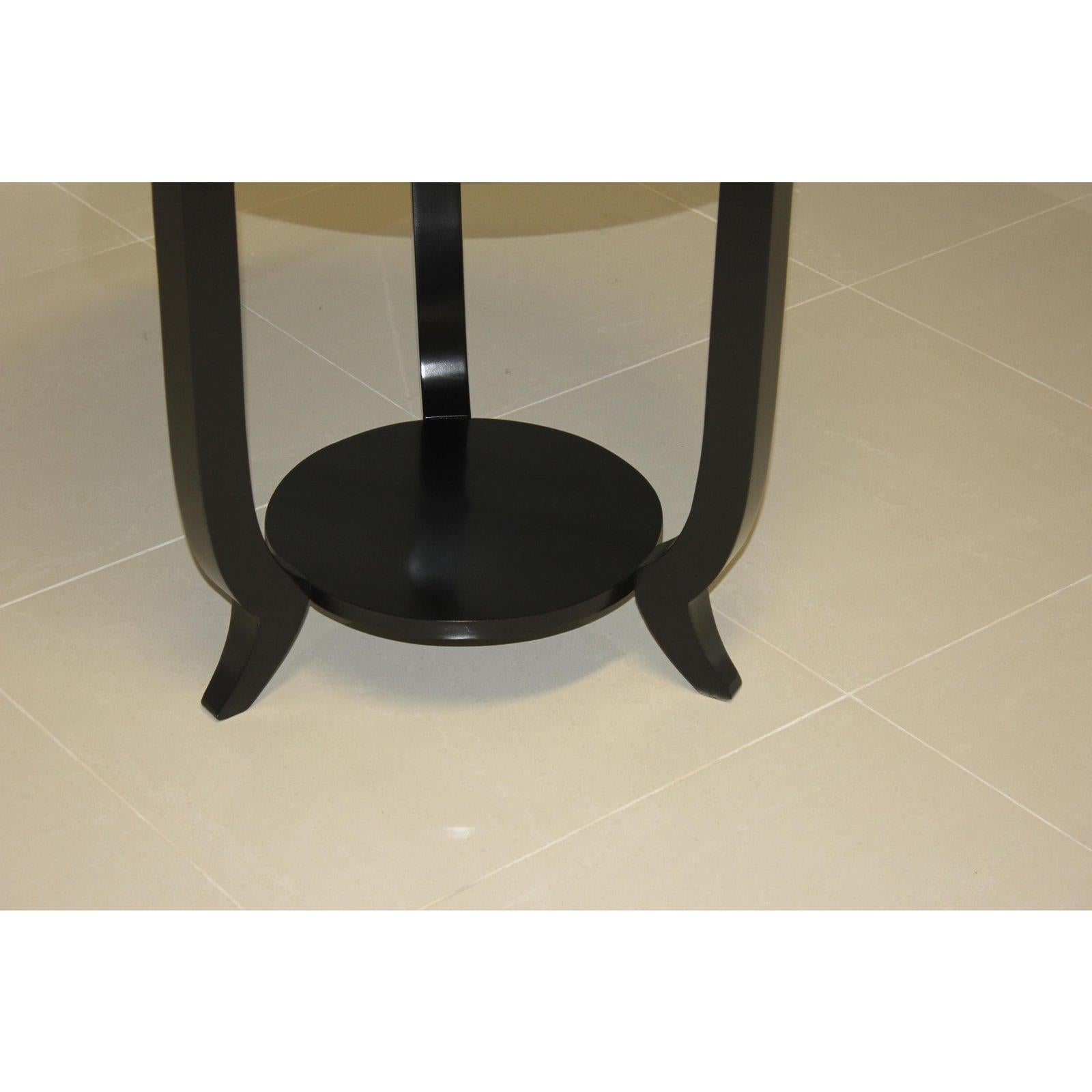 French Art Deco Black Ebonized Side Table or End Table, 1940s In Good Condition In Hialeah, FL