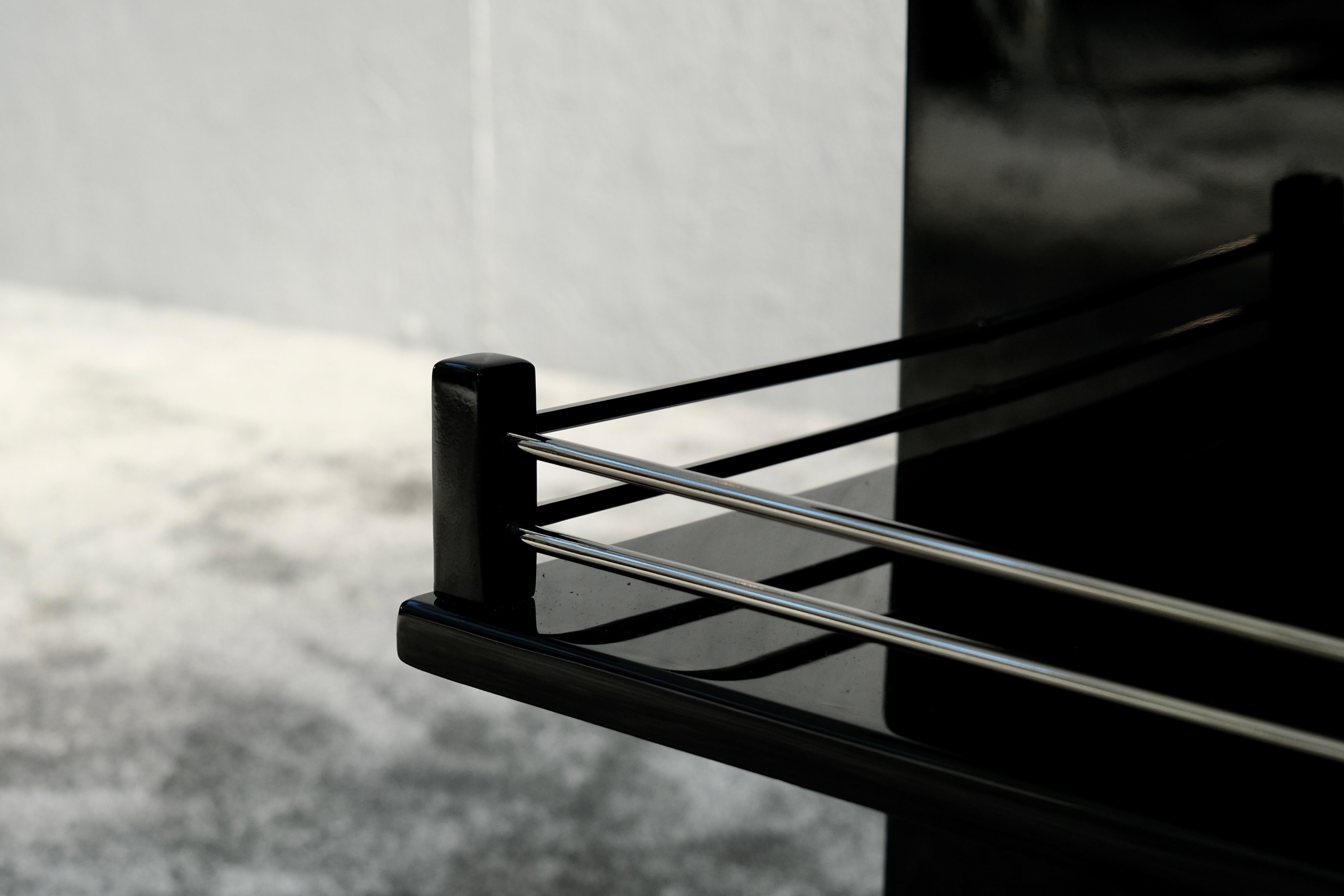 French Art Deco Black Lacquer Bar Cart with Chrome Rails and Storage, 1930s For Sale 3