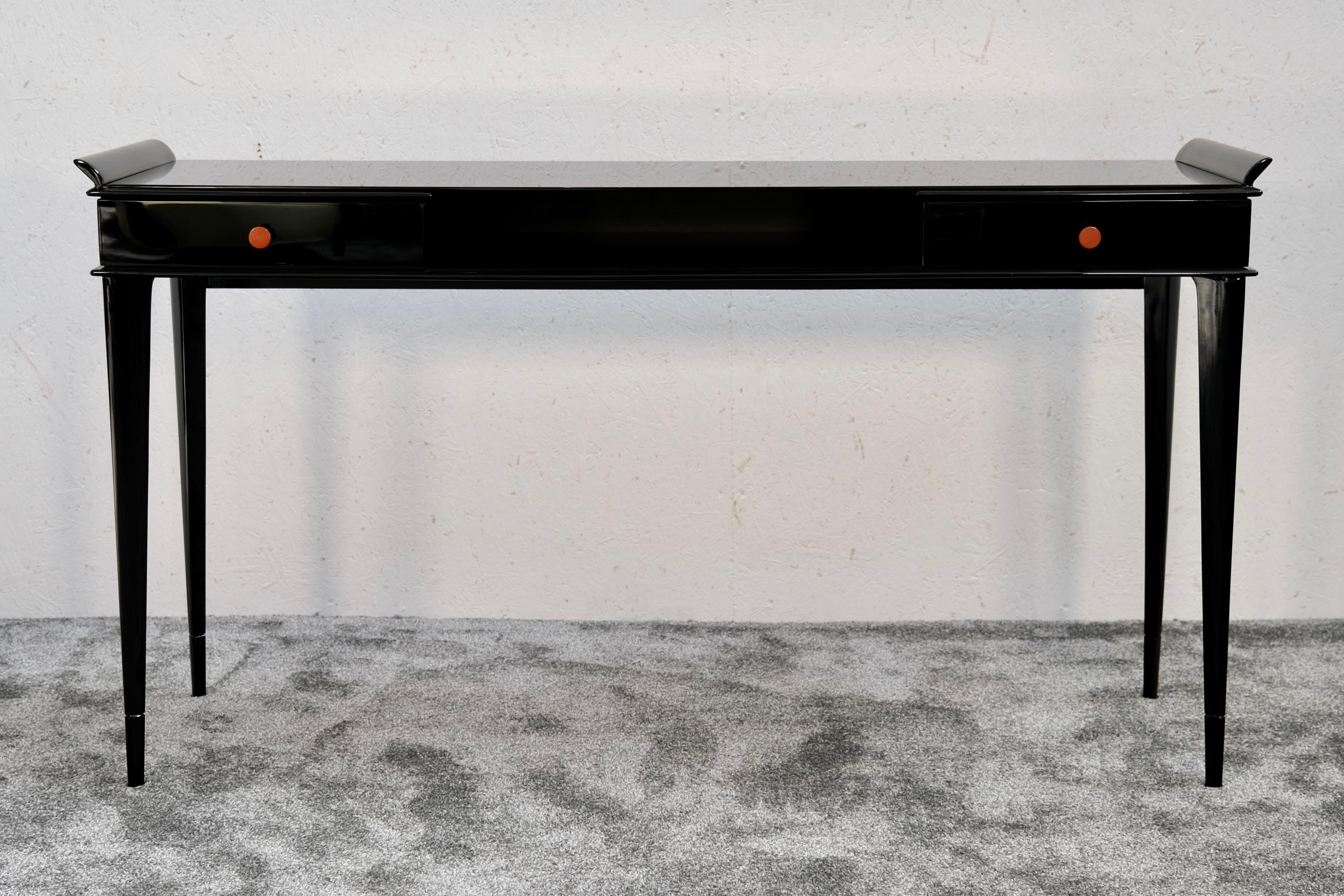 Französischer Art-Déco-Konsolen- oder Schreibtisch mit zwei Schubladen in schwarzem Lack, 1930er Jahre im Angebot 2