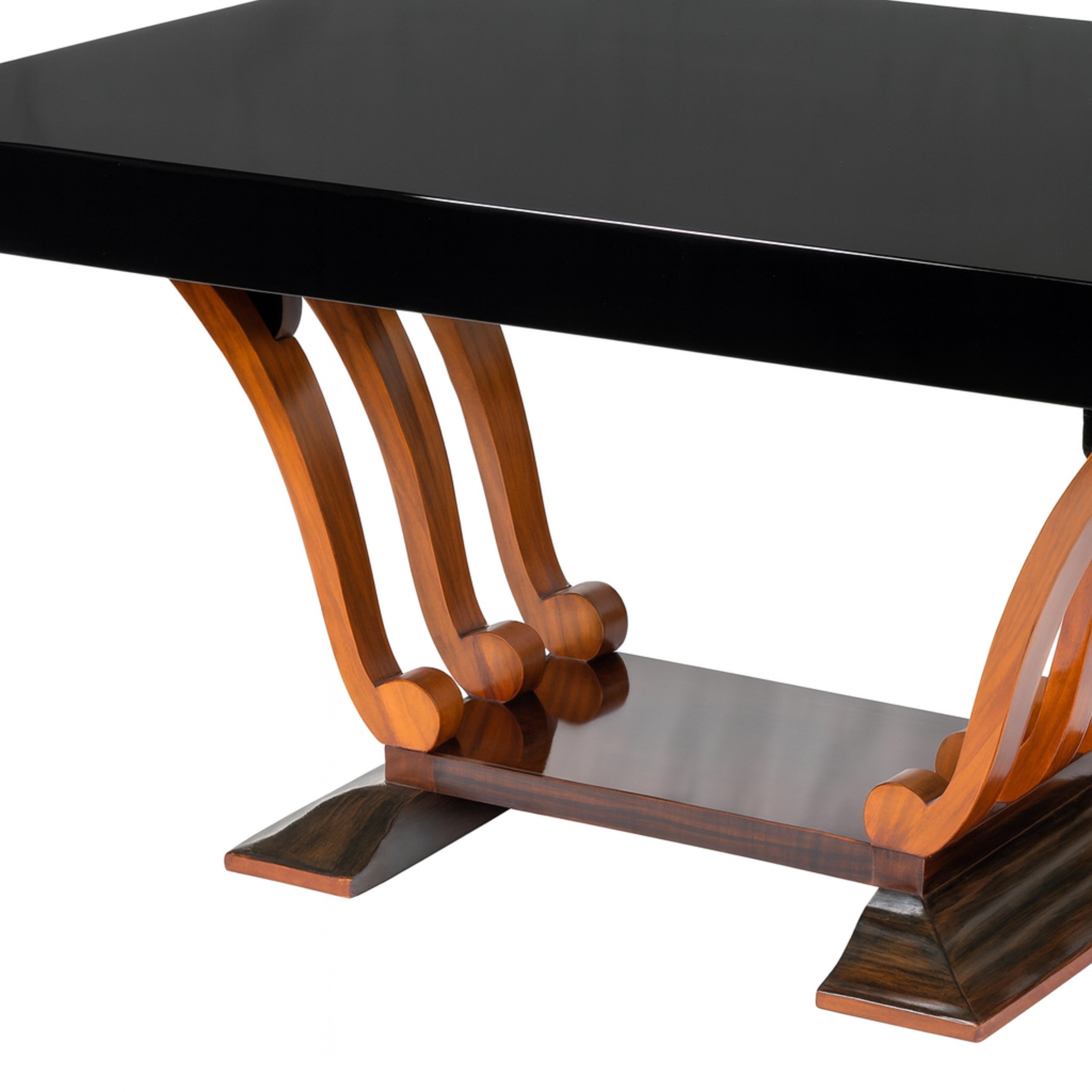 French Art Deco Black Lacquer Dining Table with Extensions, 1930s In Good Condition For Sale In Lisbon, PT