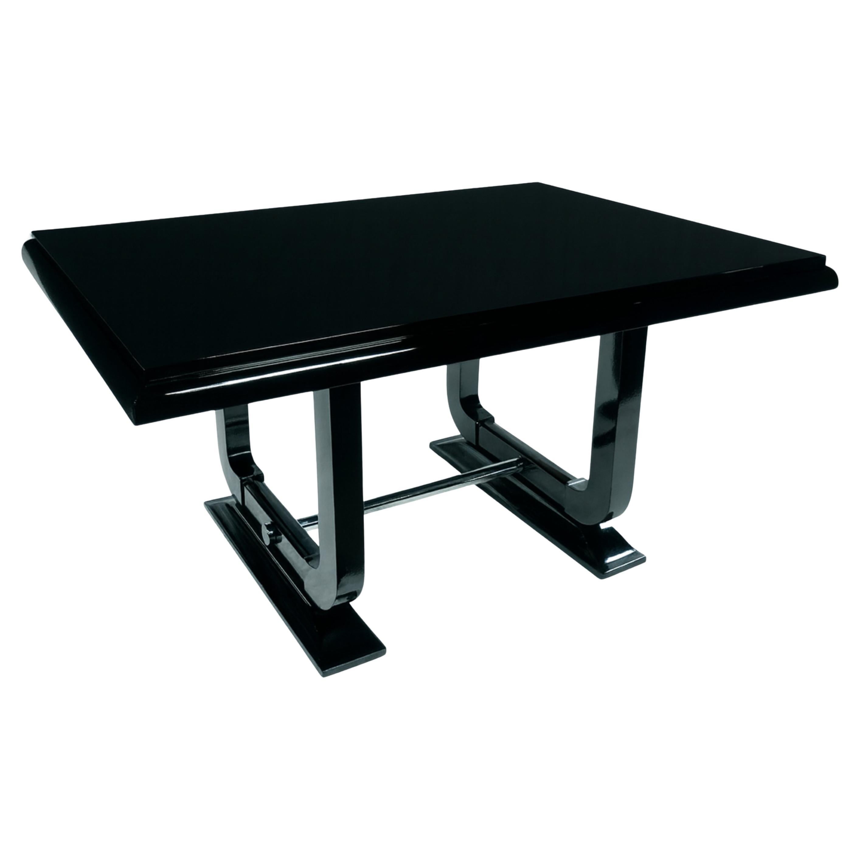 Art Deco Black Lacquer Extensible Dinner Table, 1930s