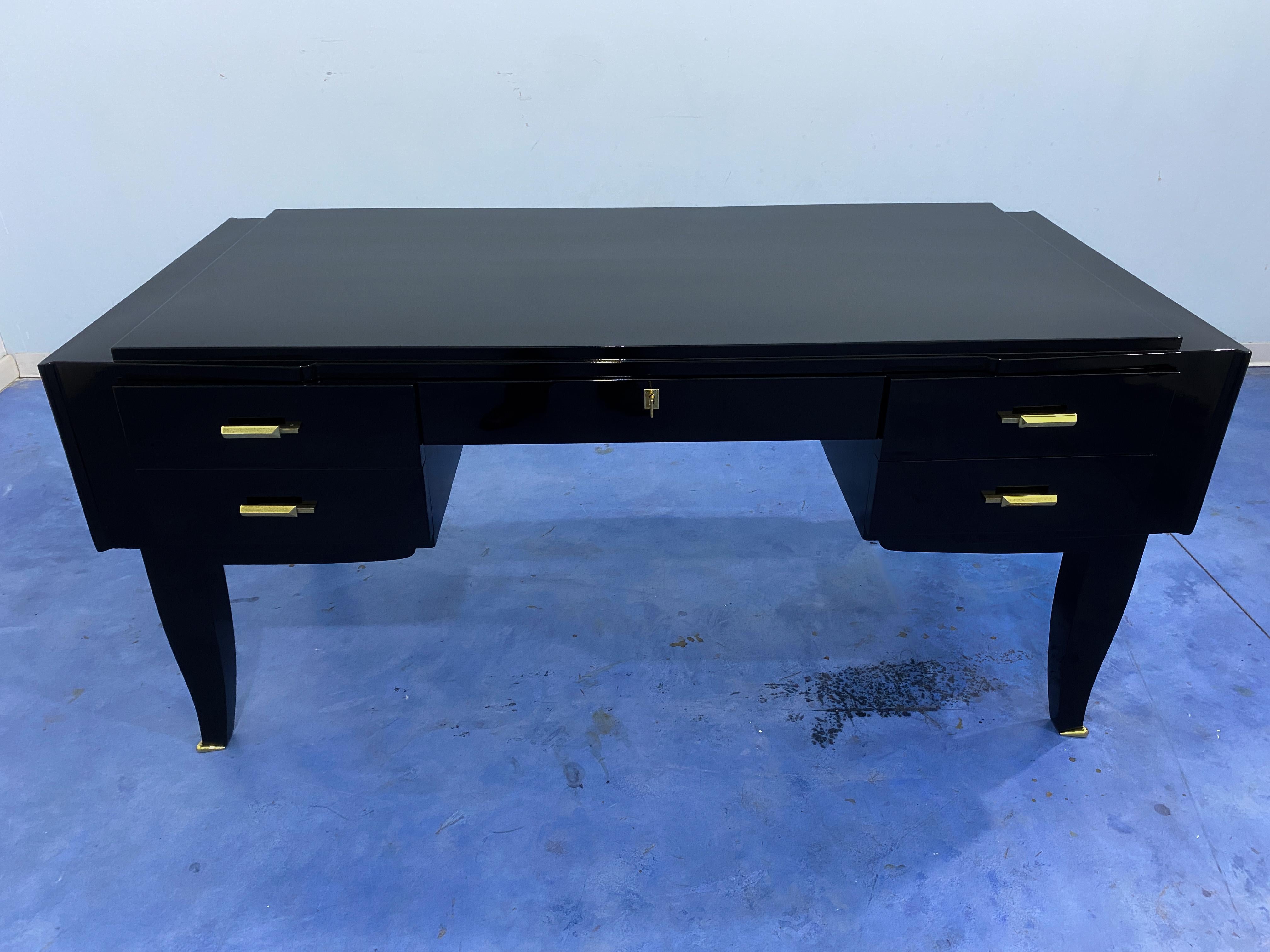 French Art Deco Black Lacquered Executive Desk, 1930s For Sale 10