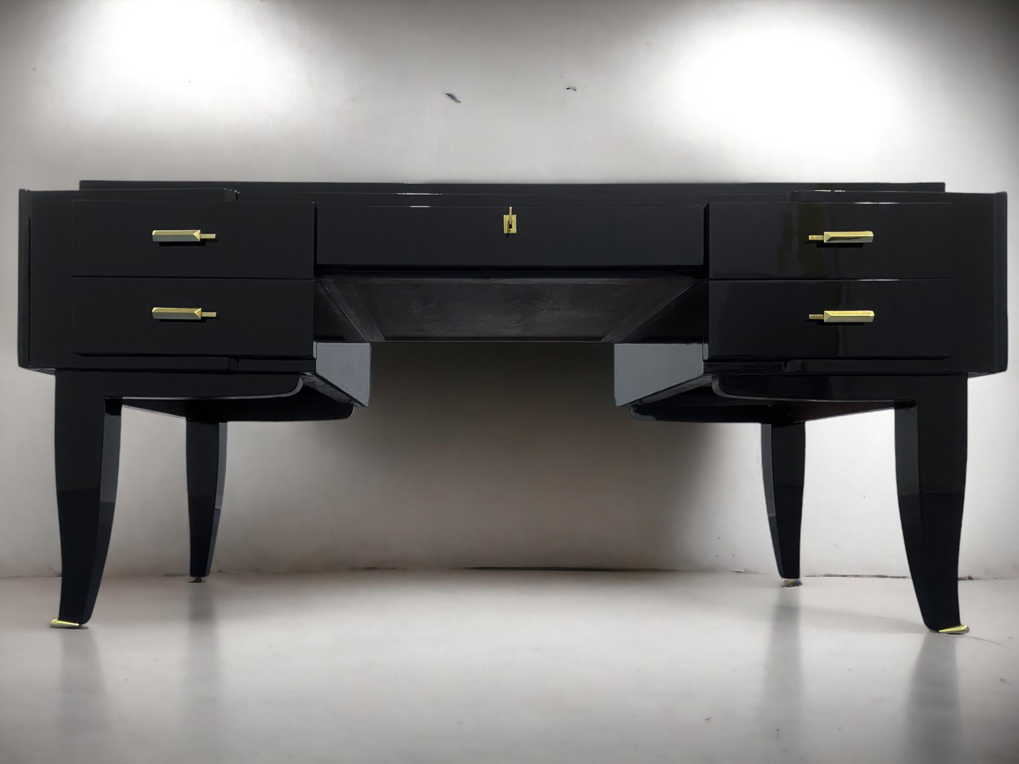 Französischer Art-Déco-Schreibtisch, schwarz lackiert, 1930er Jahre (French) im Angebot
