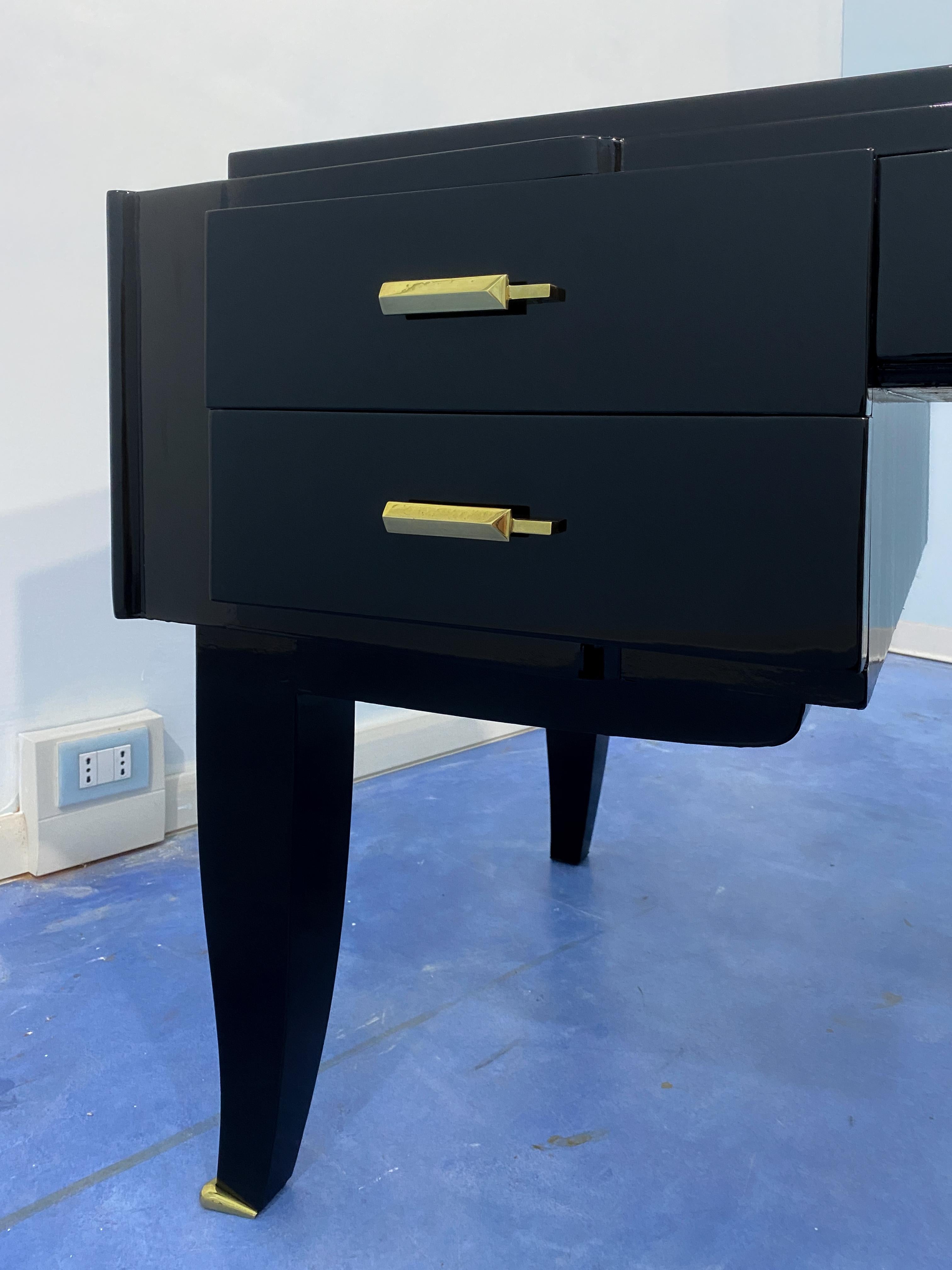 French Art Deco Black Lacquered Executive Desk, 1930s For Sale 3