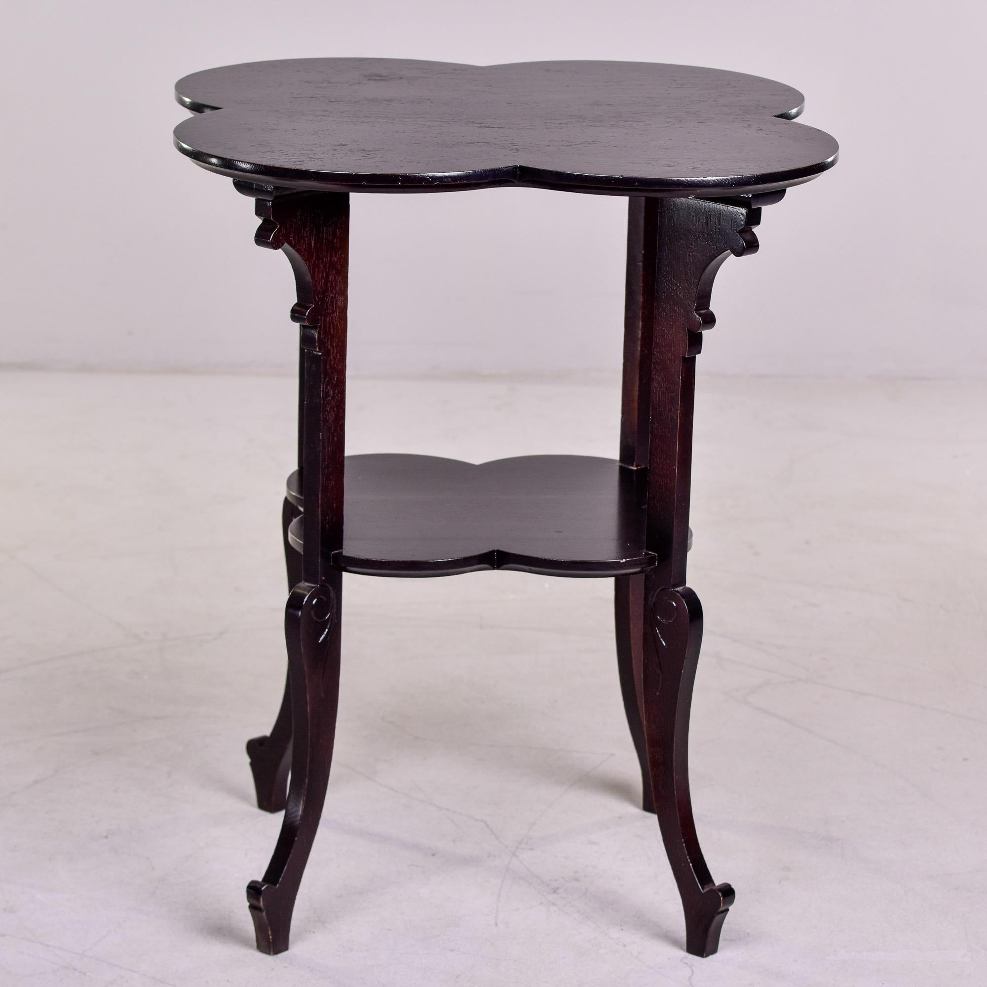 20th Century French Art Deco Black Scalloped Quatrefoil Side Table For Sale