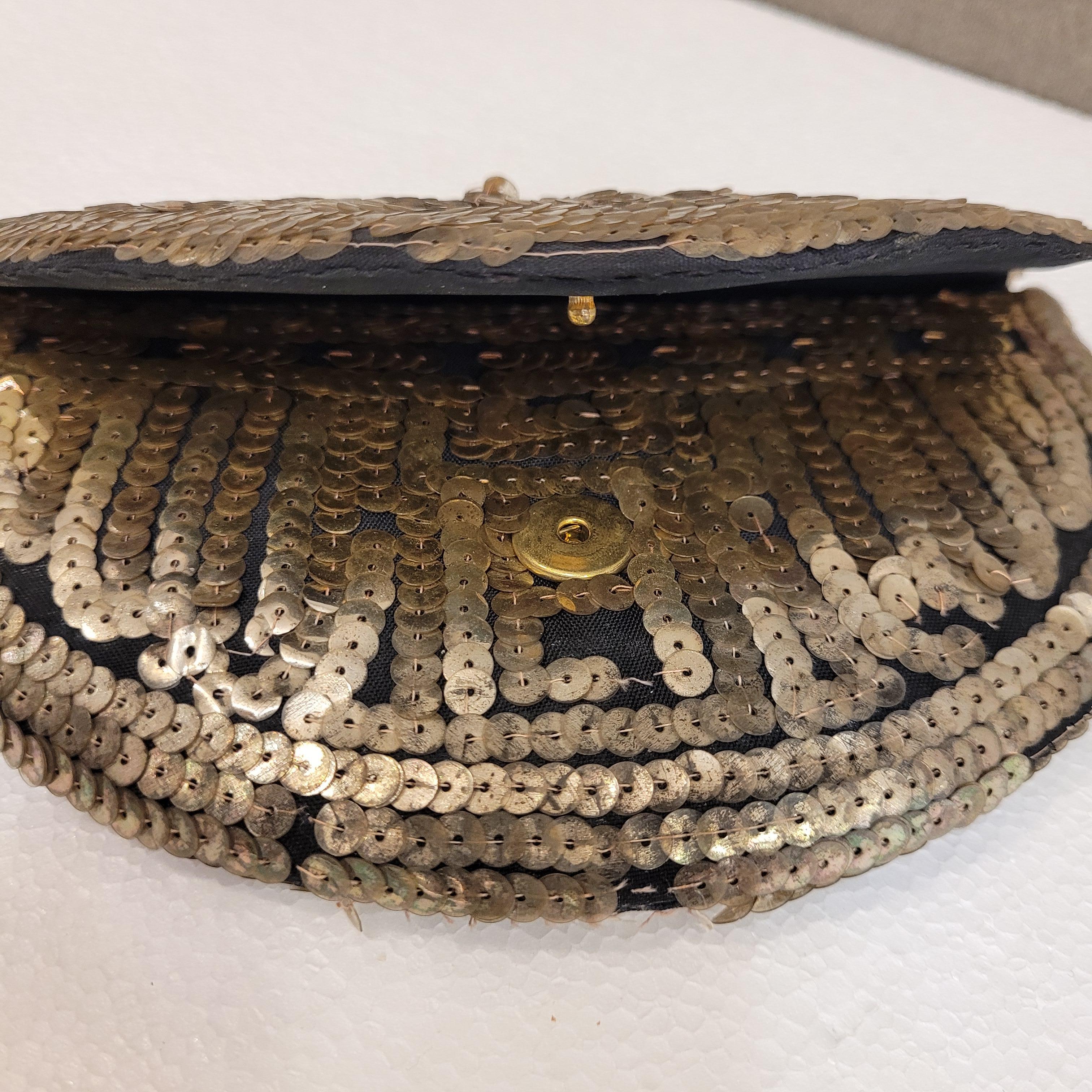 French Art Deco black Sequin Clutch Bag  with mirror France For Sale 1