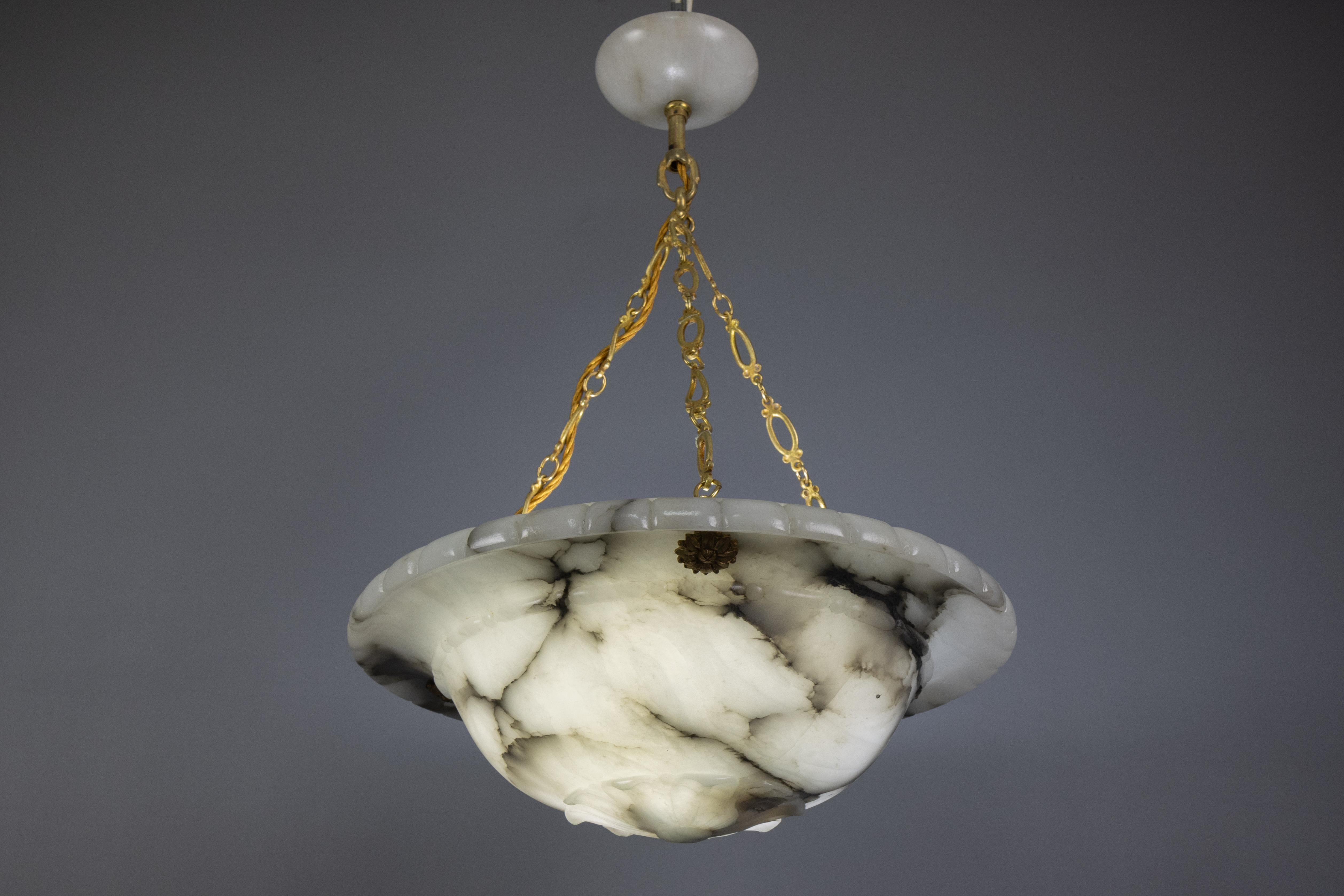 French Art Deco Black-Veined White Alabaster and Brass Pendant Light, ca 1920s For Sale 9