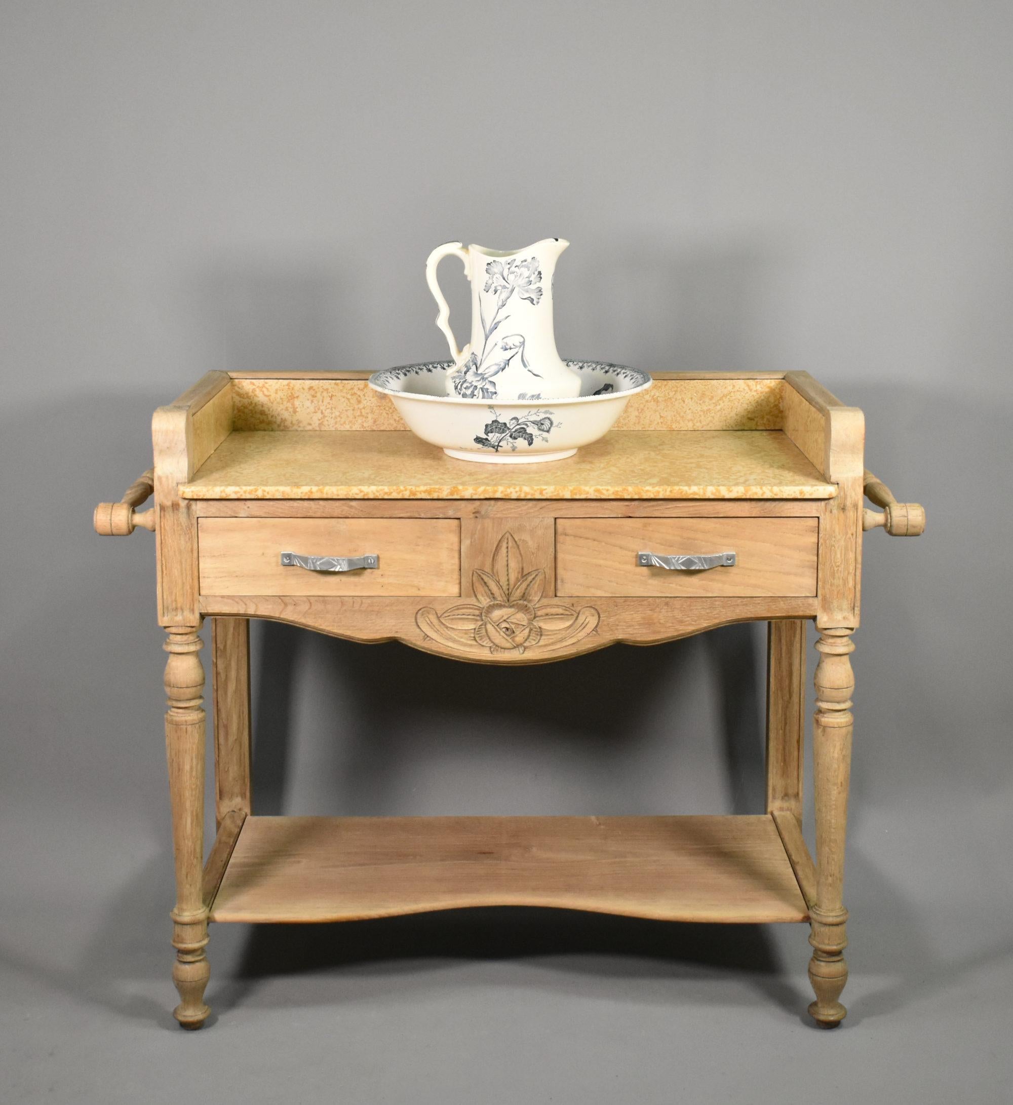 French Art Deco Bleached Oak Washstand In Good Condition For Sale In SAINTE-COLOMBE, FR