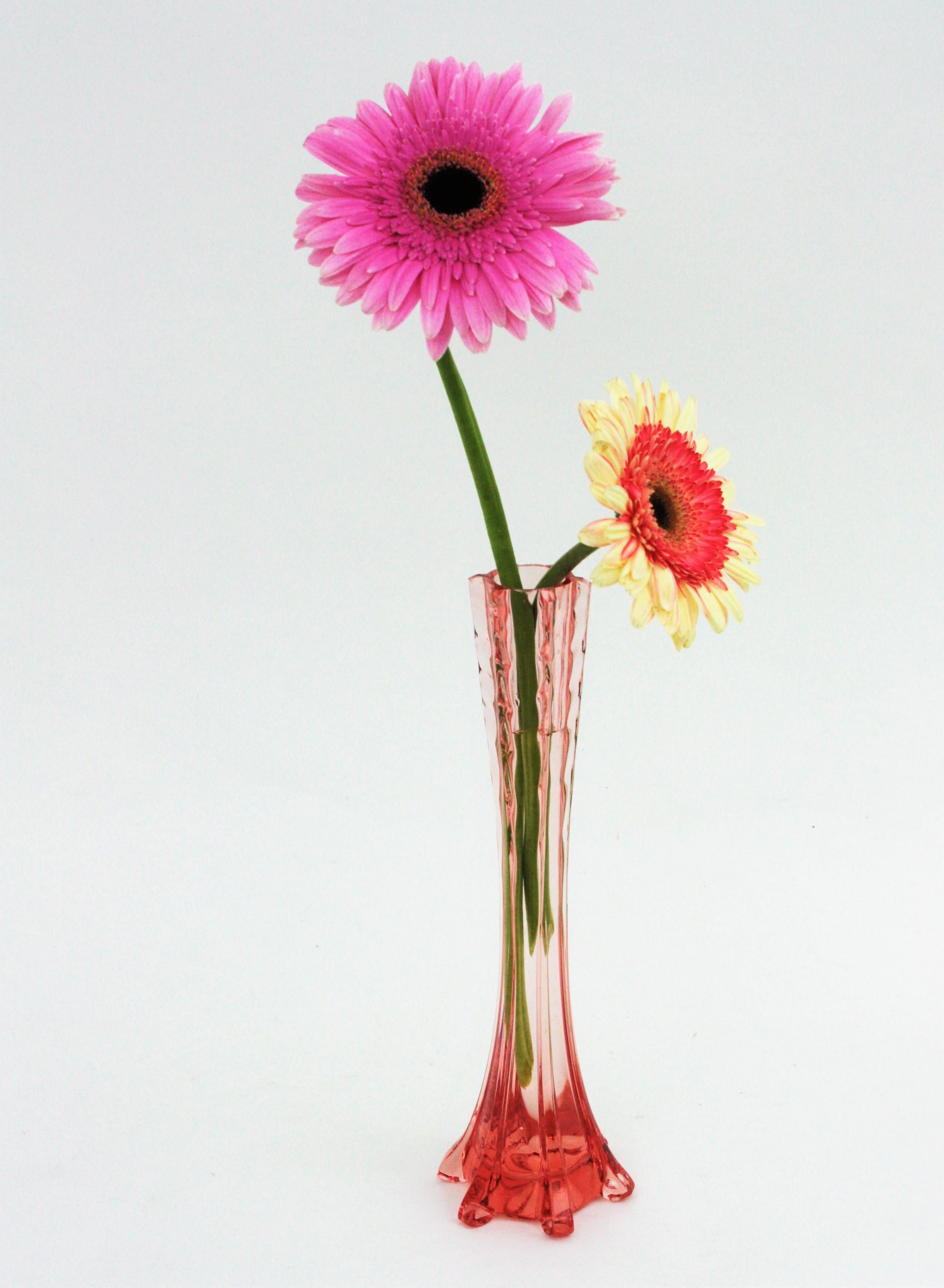 Einreihige Blumenvase aus geblasenem Glas in Rosa, Bernstein, Art déco (Französisch) im Angebot