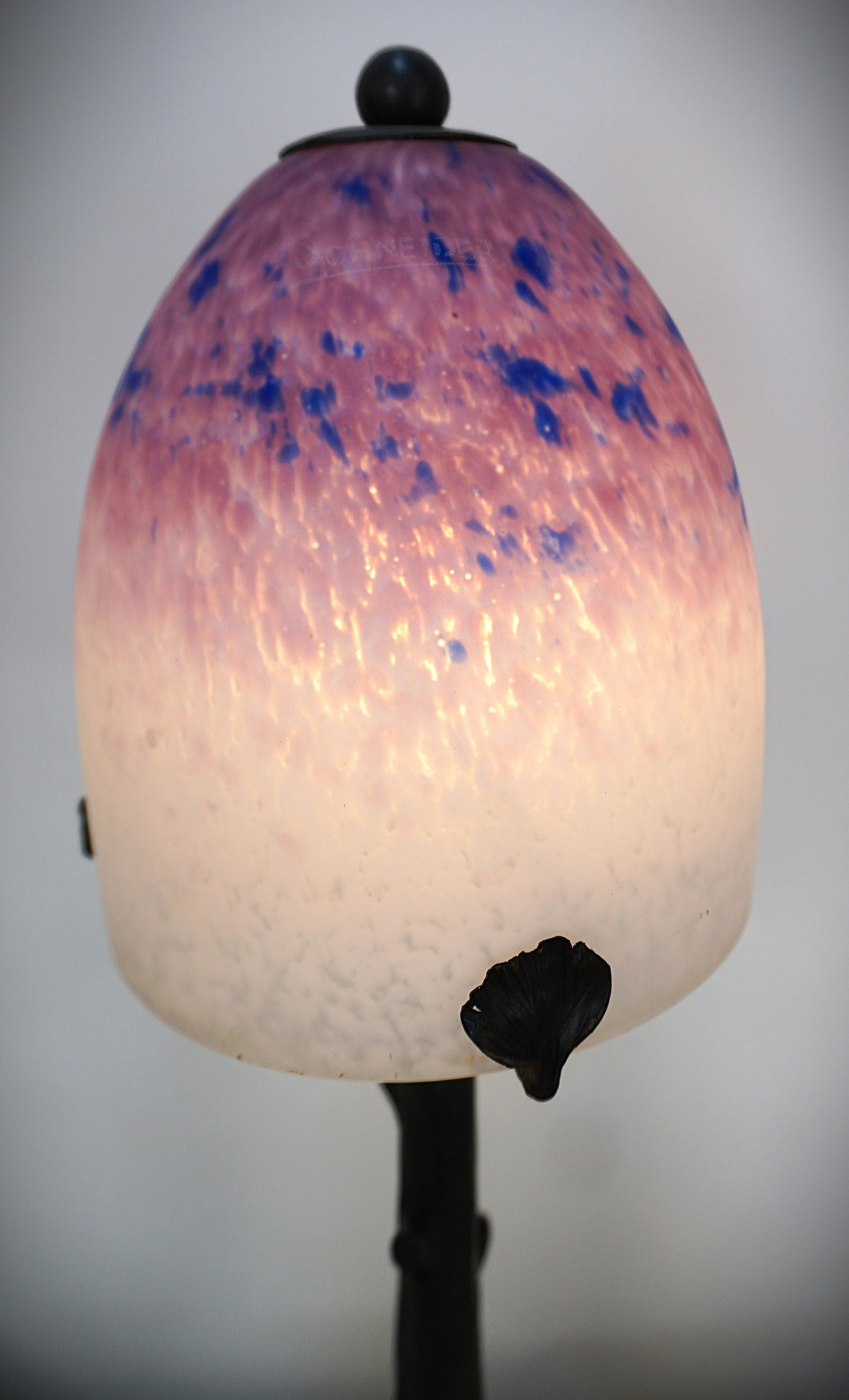 French Art Deco Blown Glass Wrought Iron Table Lamp by Charles Schneider In Good Condition In Fairfax, VA