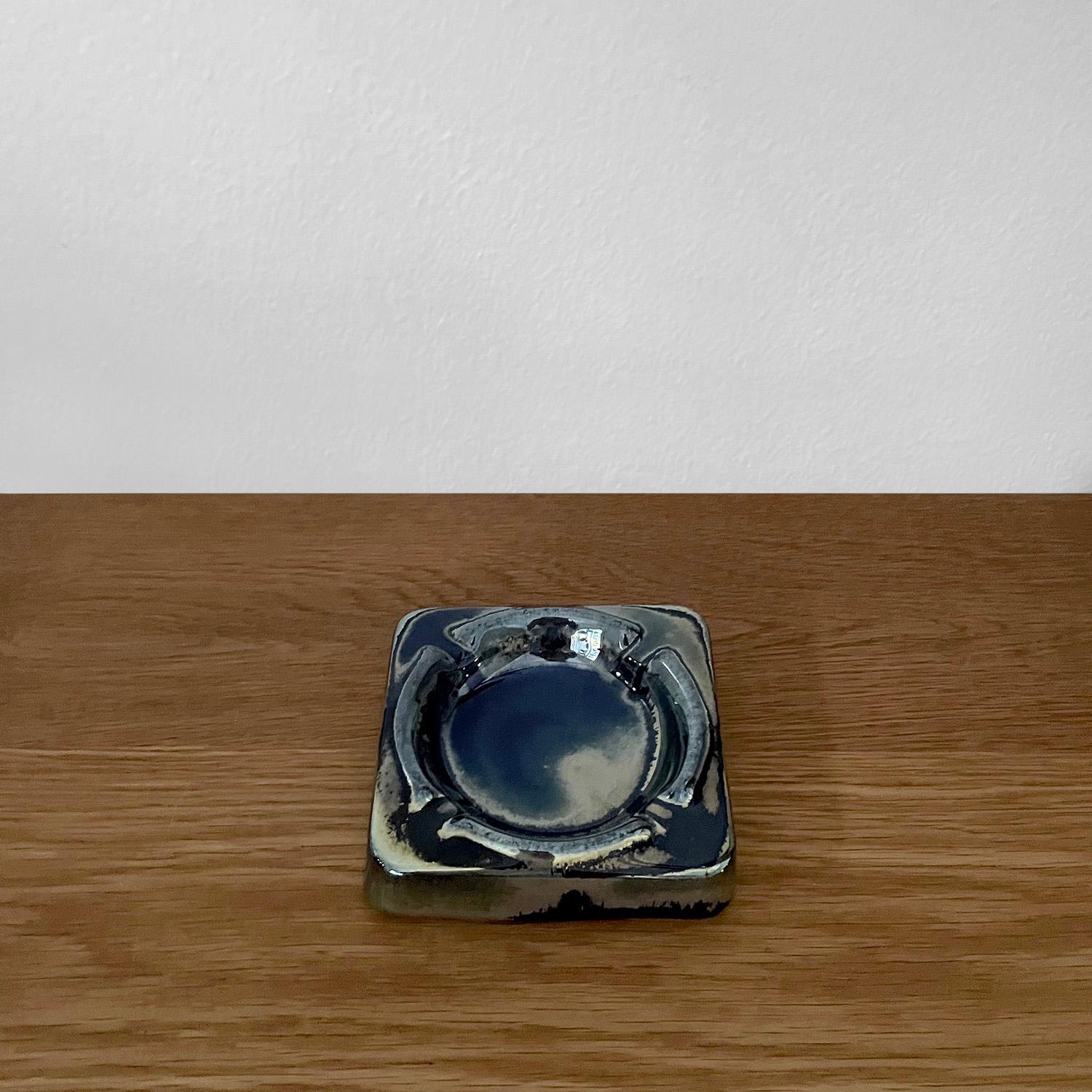 French Art Deco Blue Flamed Glass Stone Ashtray  For Sale 1