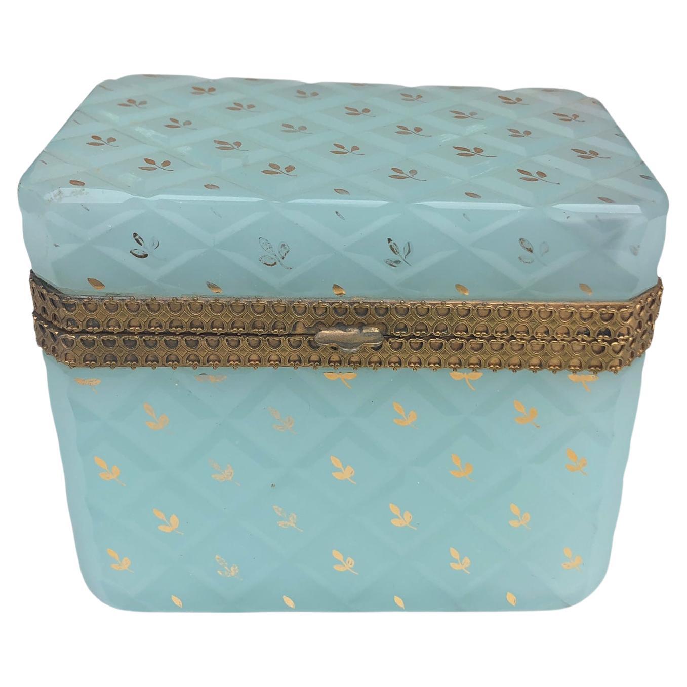 French Art Deco Blaue Opaline Box