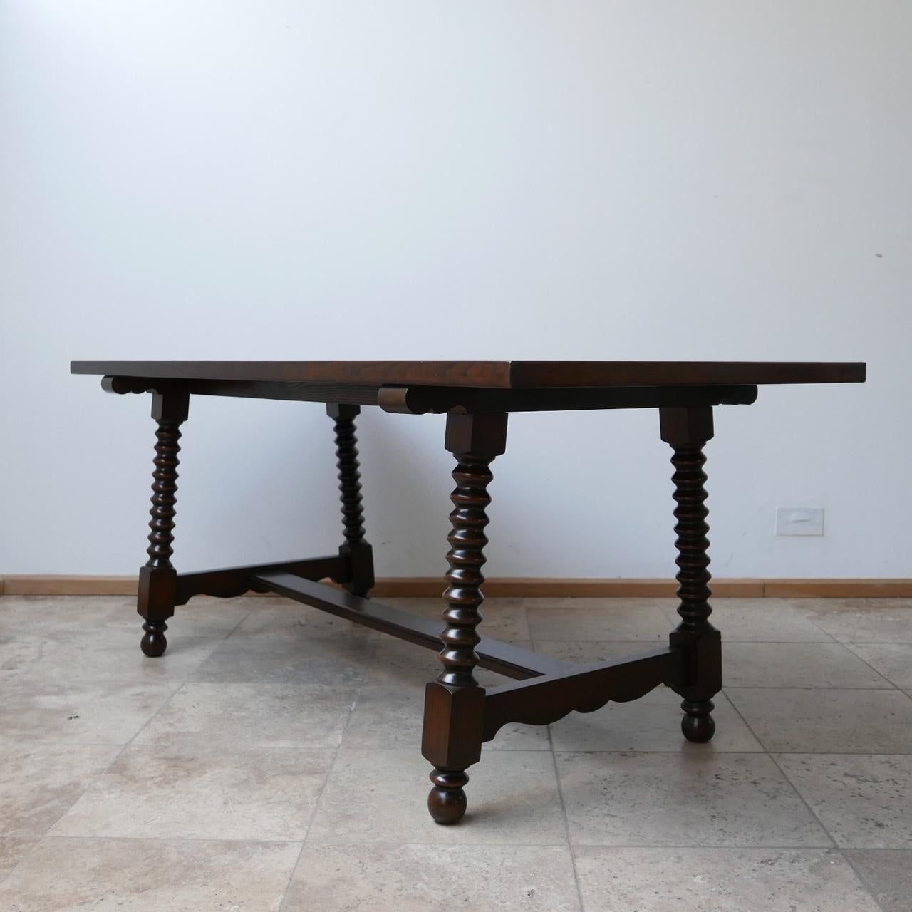 bobbin leg dining table