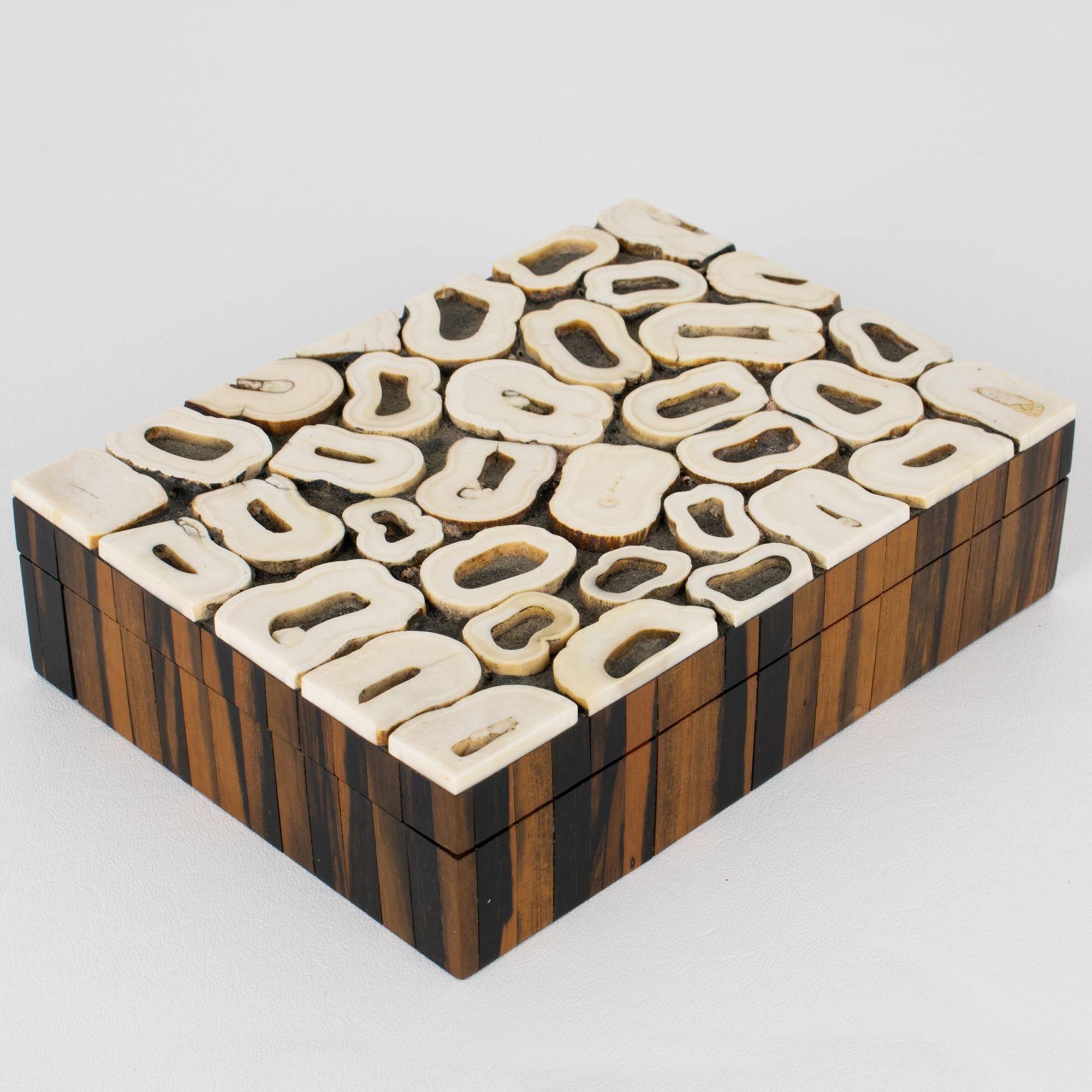 French Art Deco Bone Marquetry and Macassar Wood Box In Good Condition For Sale In Atlanta, GA