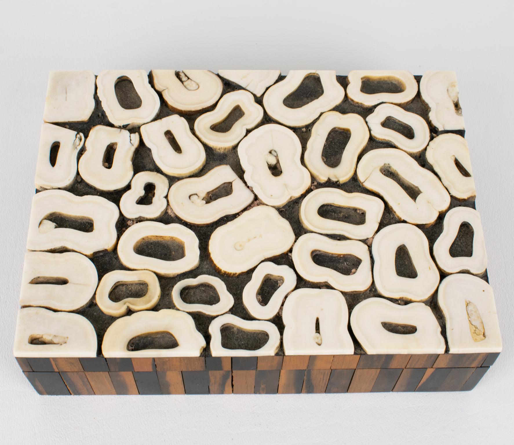 Caja francesa Art Decó de marquetería de hueso y madera de macassar en venta 1