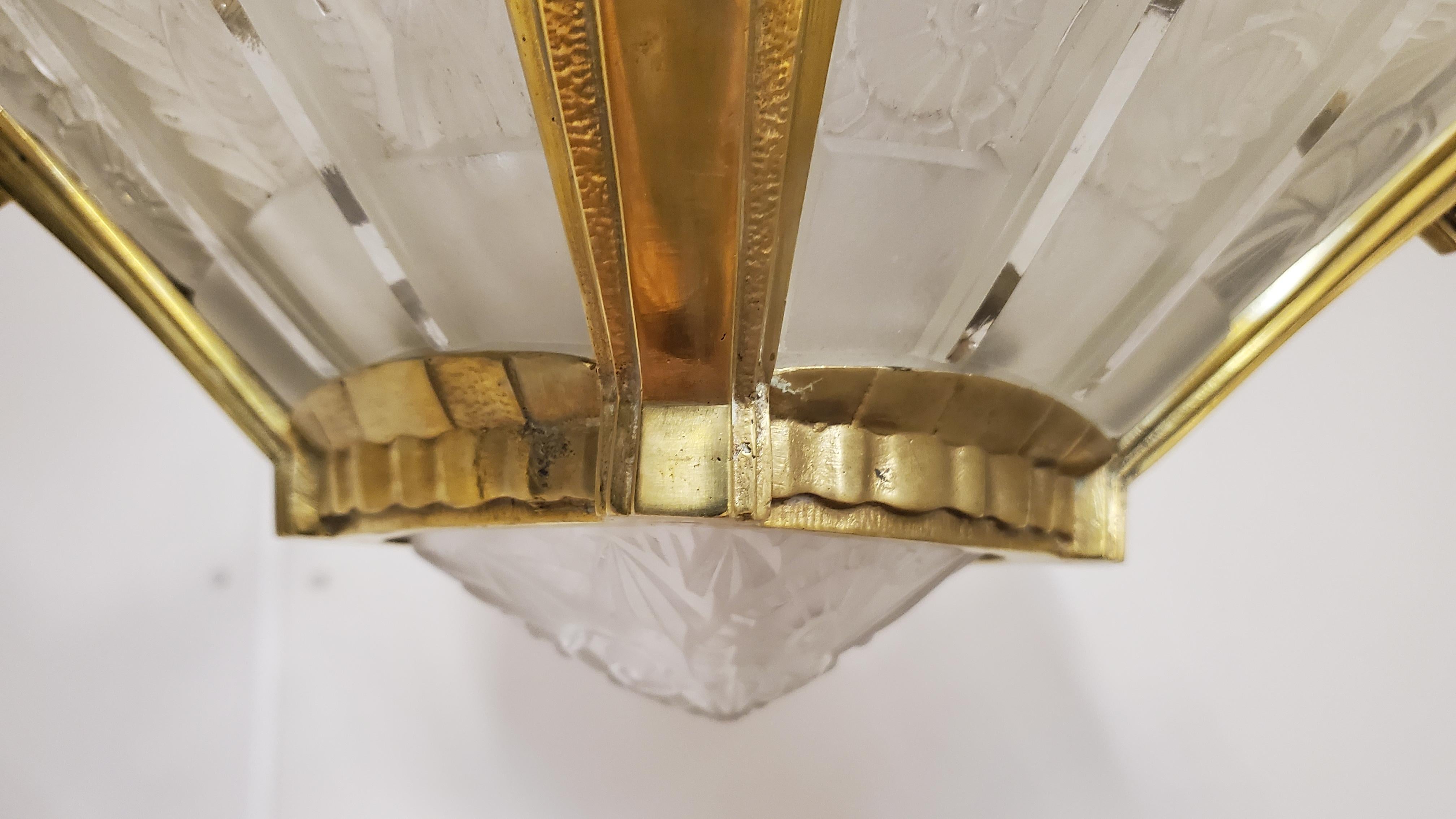 French Art Deco brass and art glass original Chandelier Signed Hettier Vincent For Sale 2