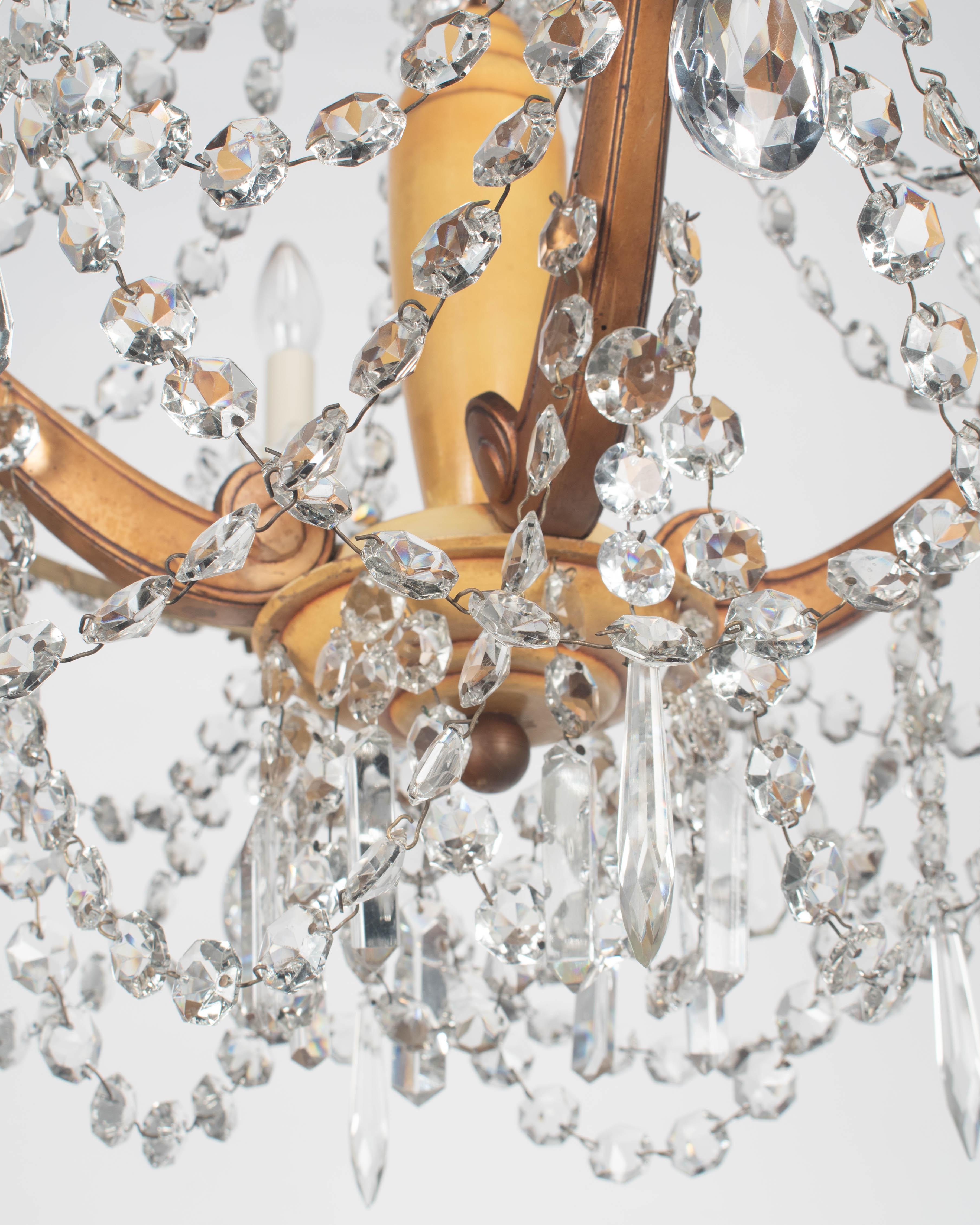 Lustre Art Déco français en laiton et cristal 4 lumières en vente 8