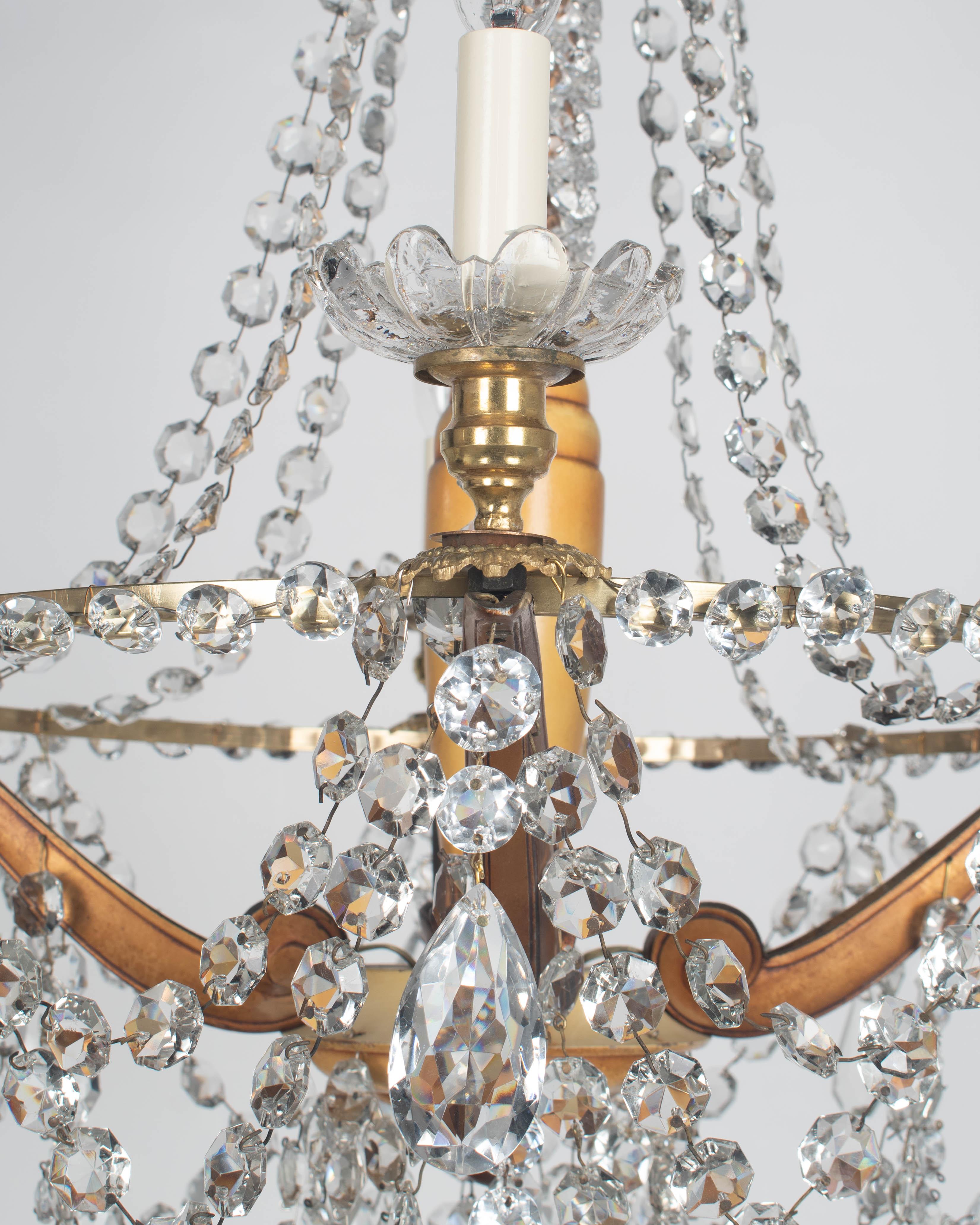 20ième siècle Lustre Art Déco français en laiton et cristal 4 lumières en vente