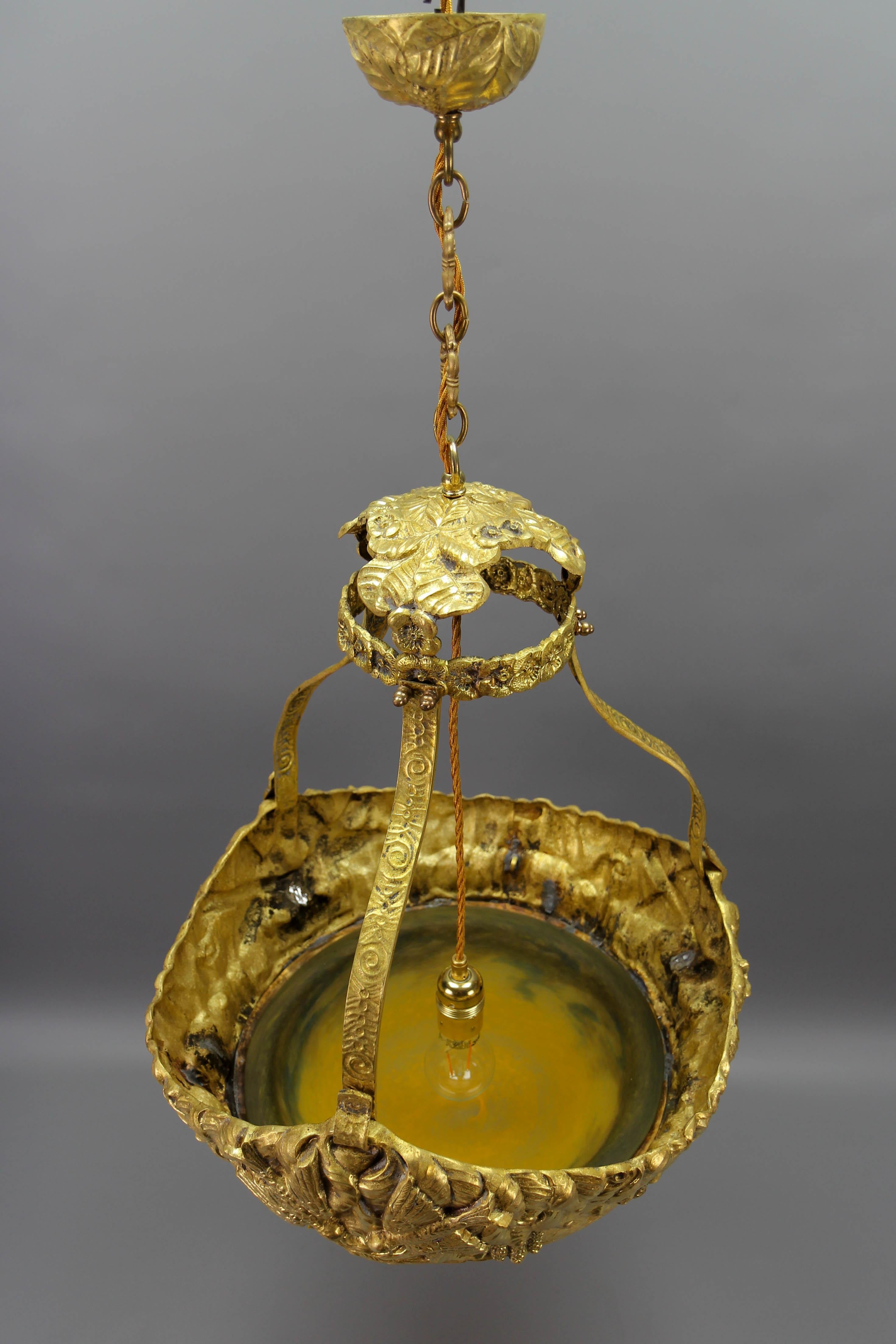 French Art Deco Brass Chandelier with Yellow Pâte de Verre Glass by Degué For Sale 12