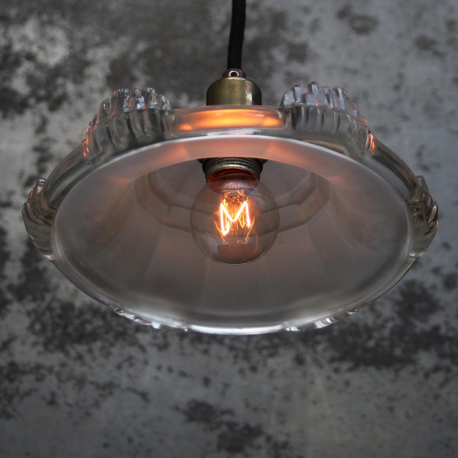 French Art Deco Brass Etched Glass Pendant Light 1920s For Sale 4