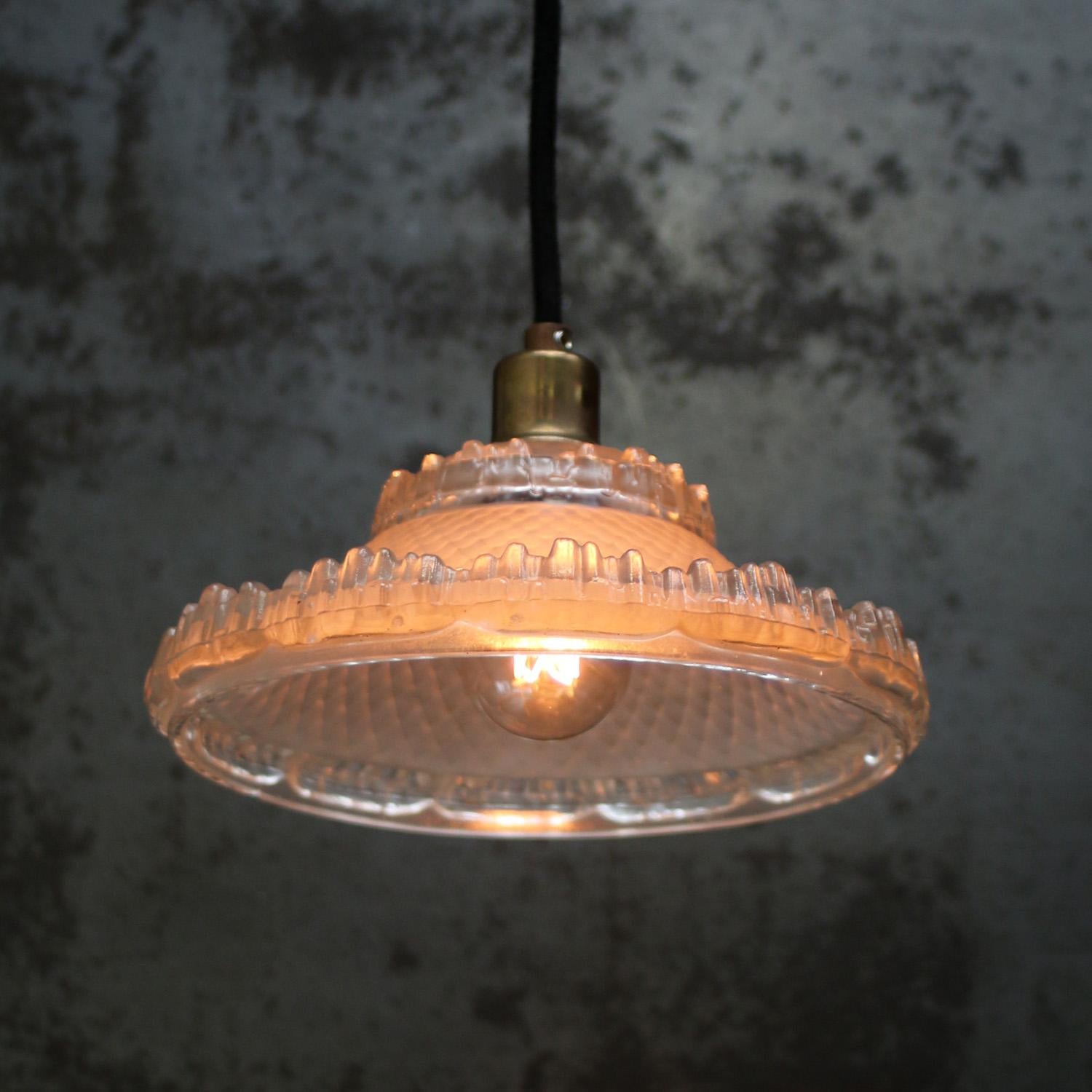 French Art Deco Brass Etched Glass Pendant Lights 1920s For Sale 3