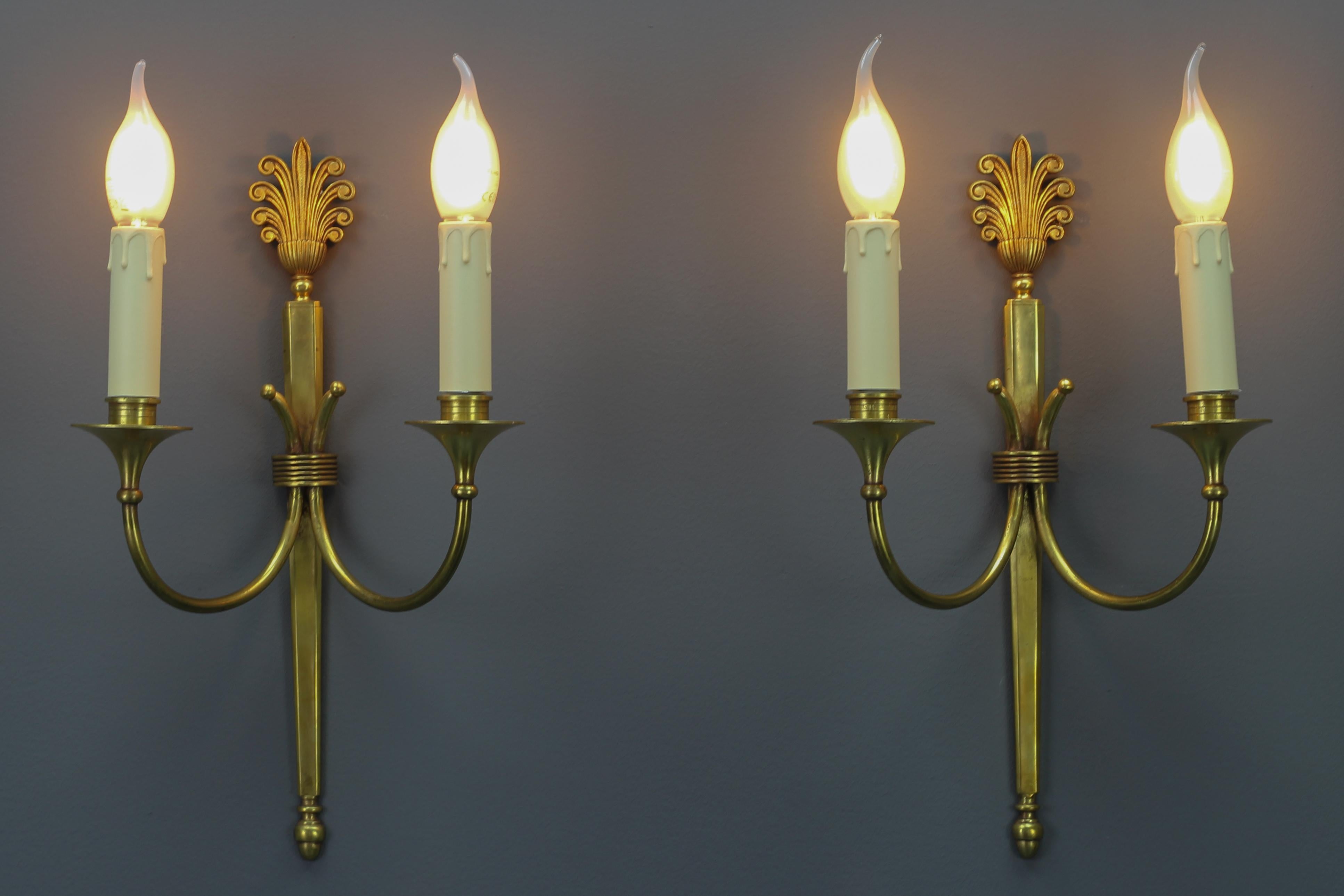 French Art Deco Brass Twin Arm Sconces, a Pair, ca. 1930 In Good Condition For Sale In Barntrup, DE