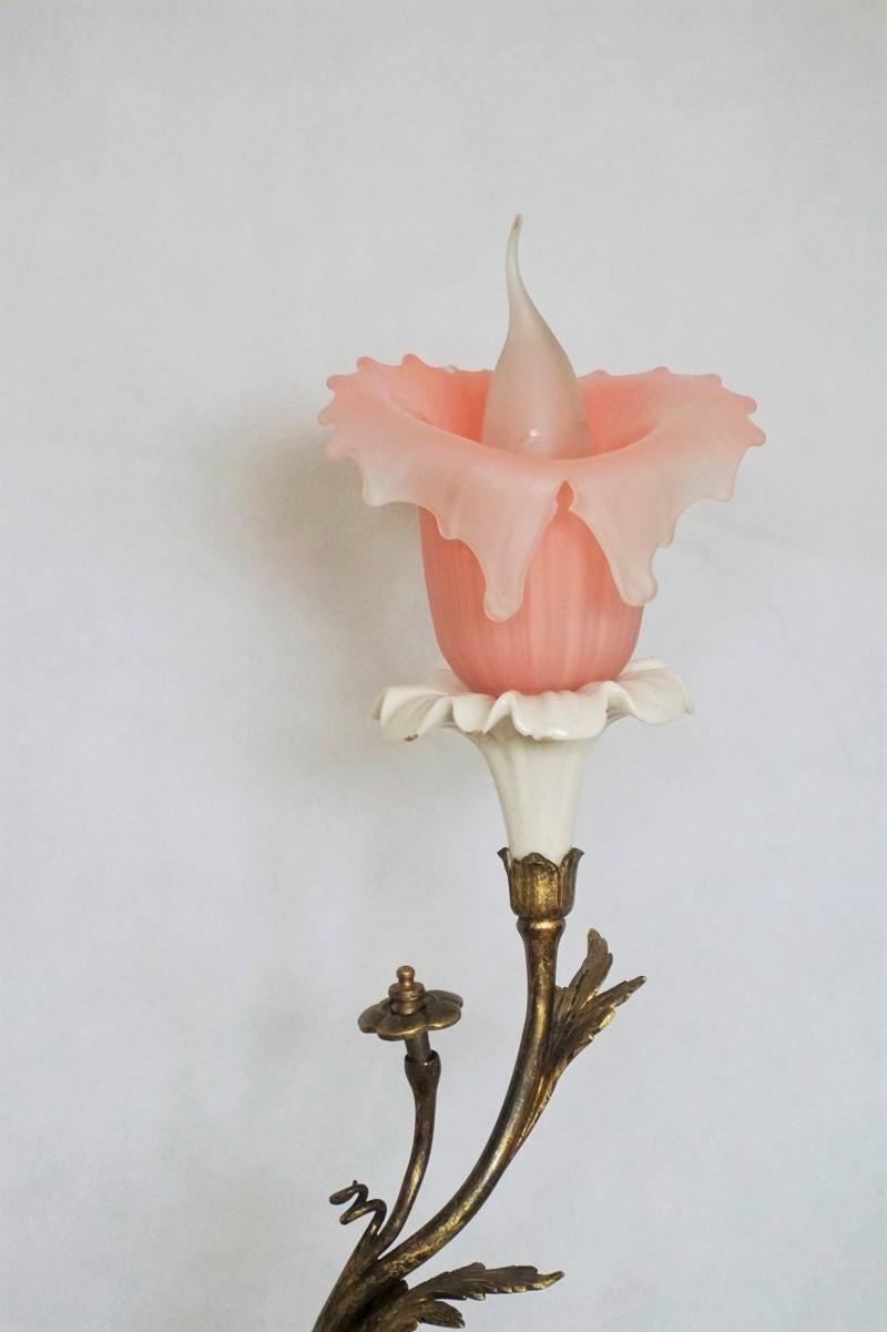 Gilt French Art Deco Bronze and Porcelain Table Lamp with Vaseline Glass Tulip, 1920s