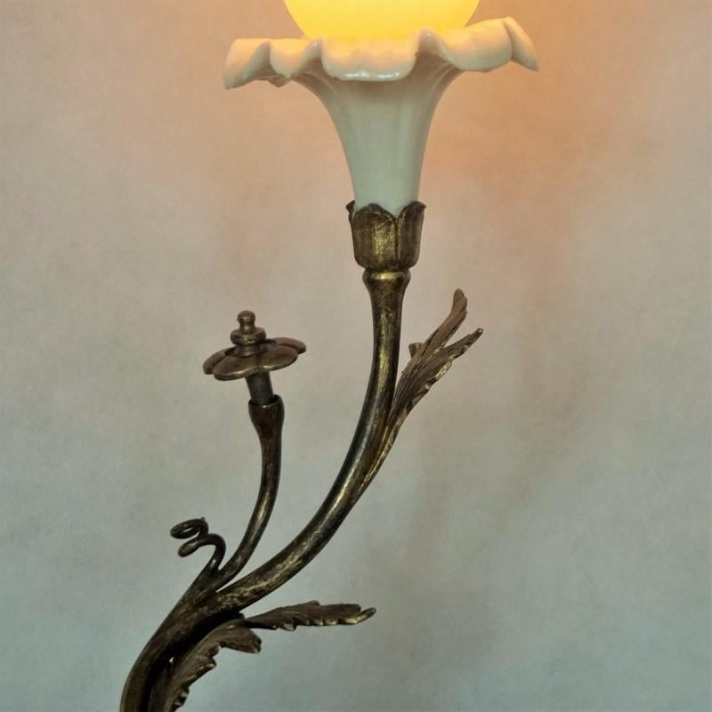 French Art Deco Bronze and Porcelain Table Lamp with Vaseline Glass Tulip, 1920s 2