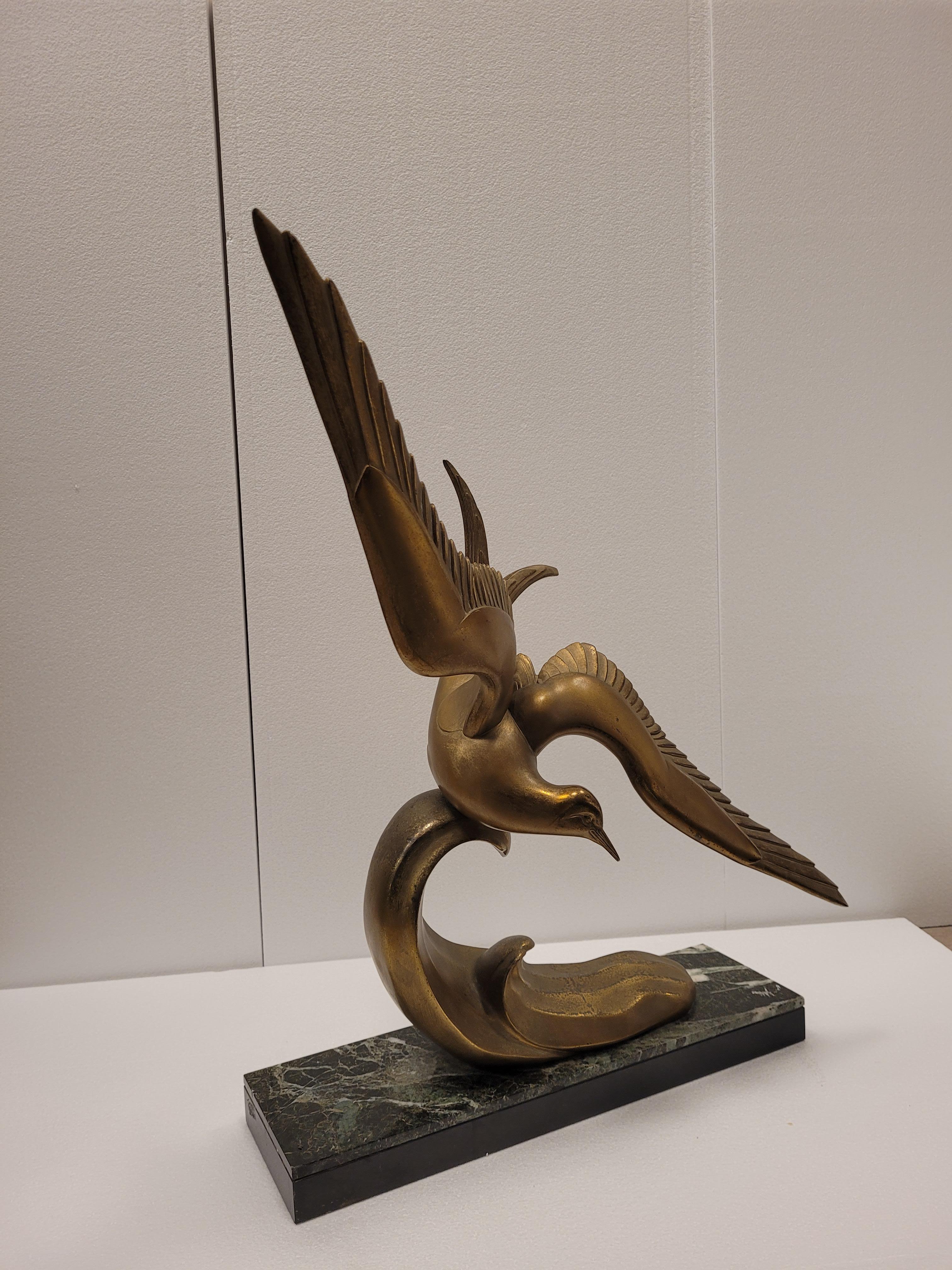 Hand-Crafted French Art Deco Bronze black marble SEAGULL IN FLIGHT by Irénée Rochard 
