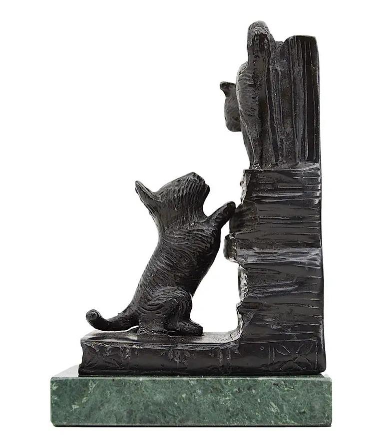 Mid-20th Century French Art Deco Bronze Cat & Dog Bookends, 1930s