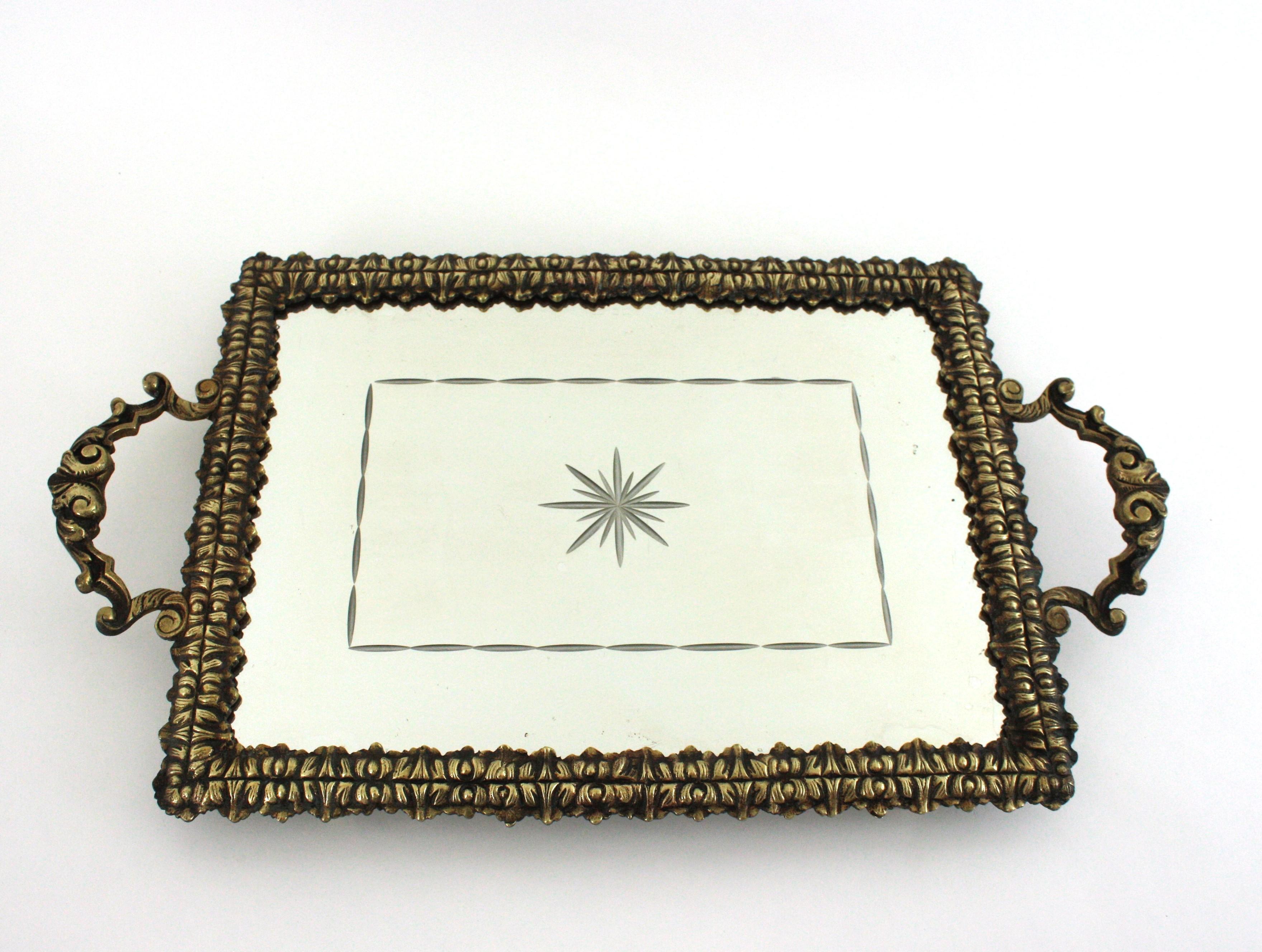 Plateau en bronze gravé Art Deco avec étoile de compas en vente 4