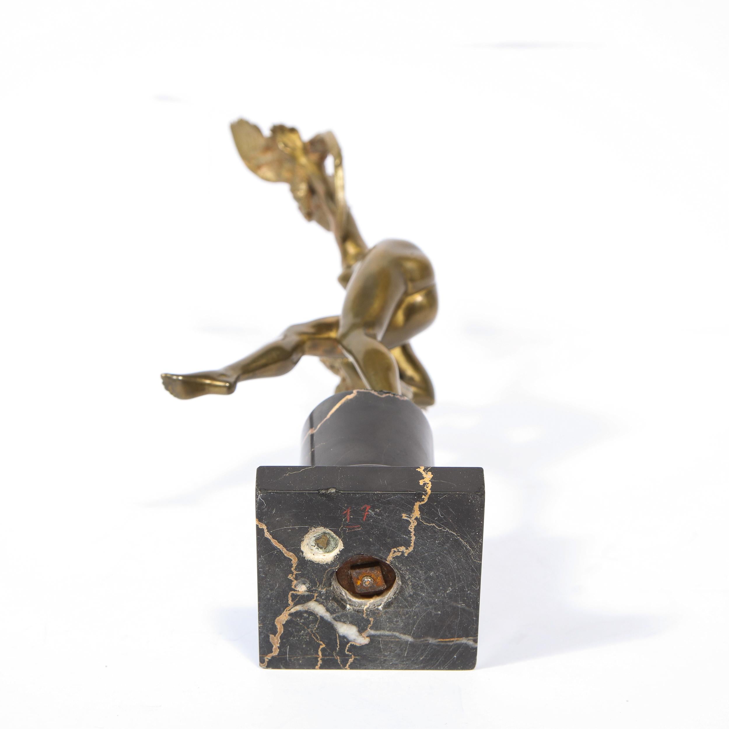 Figurative Skulptur aus Bronze im Art déco-Stil mit Käfigen auf exotischem Marmorsockel im Angebot 8
