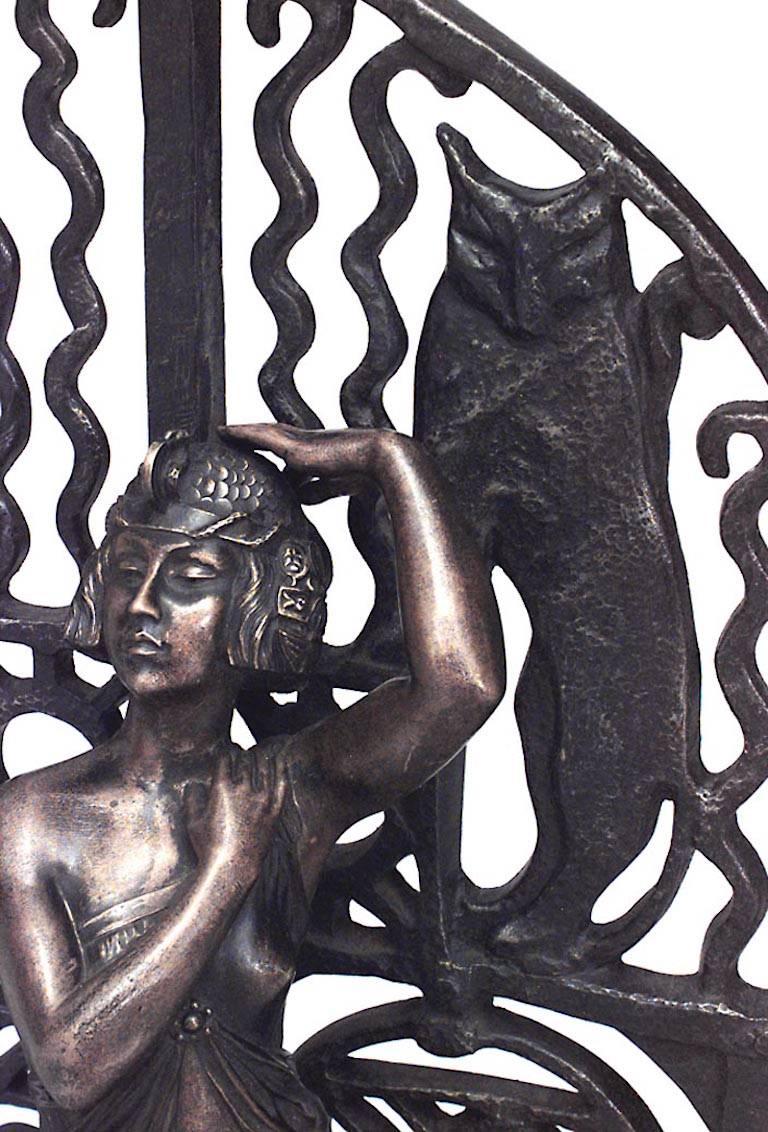 Französische Art-Déco-Bronzefigur einer tanzenden Dame 