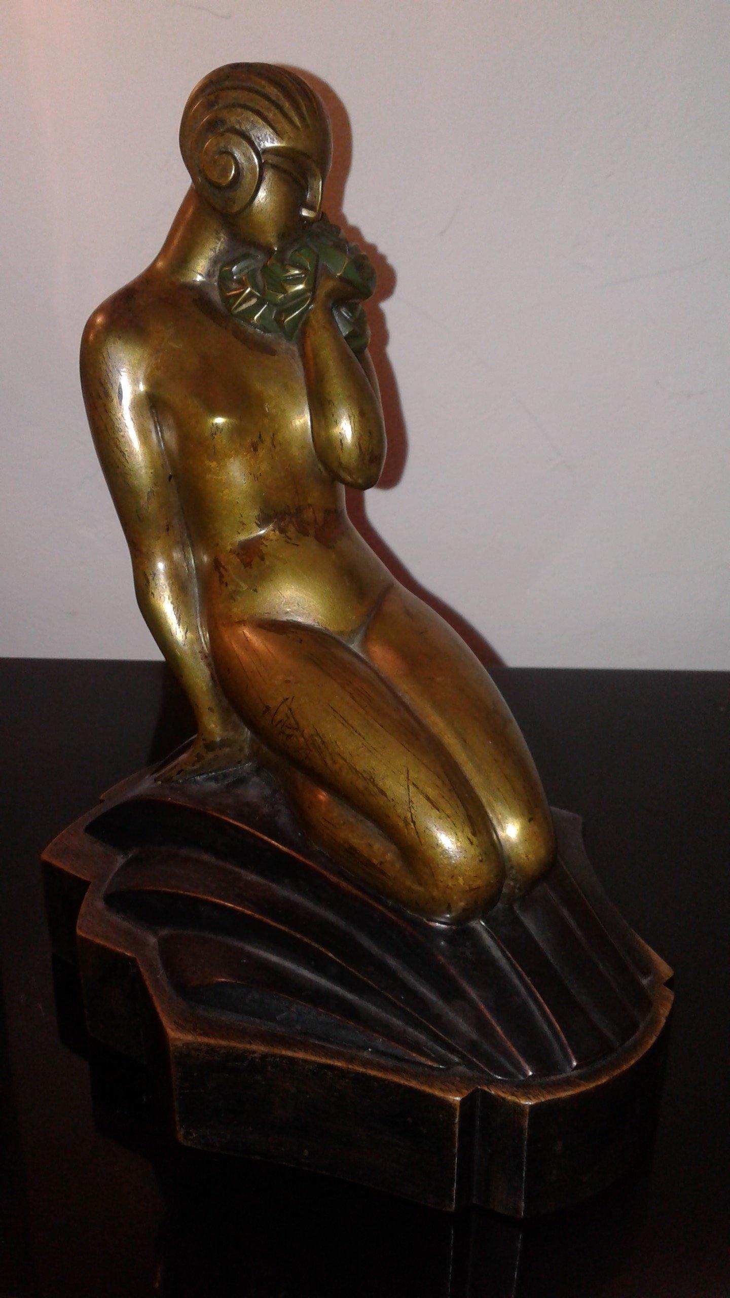 French Art Deco Bronze Figure of Sibylle May on a Wooden Base, Signed For Sale 8