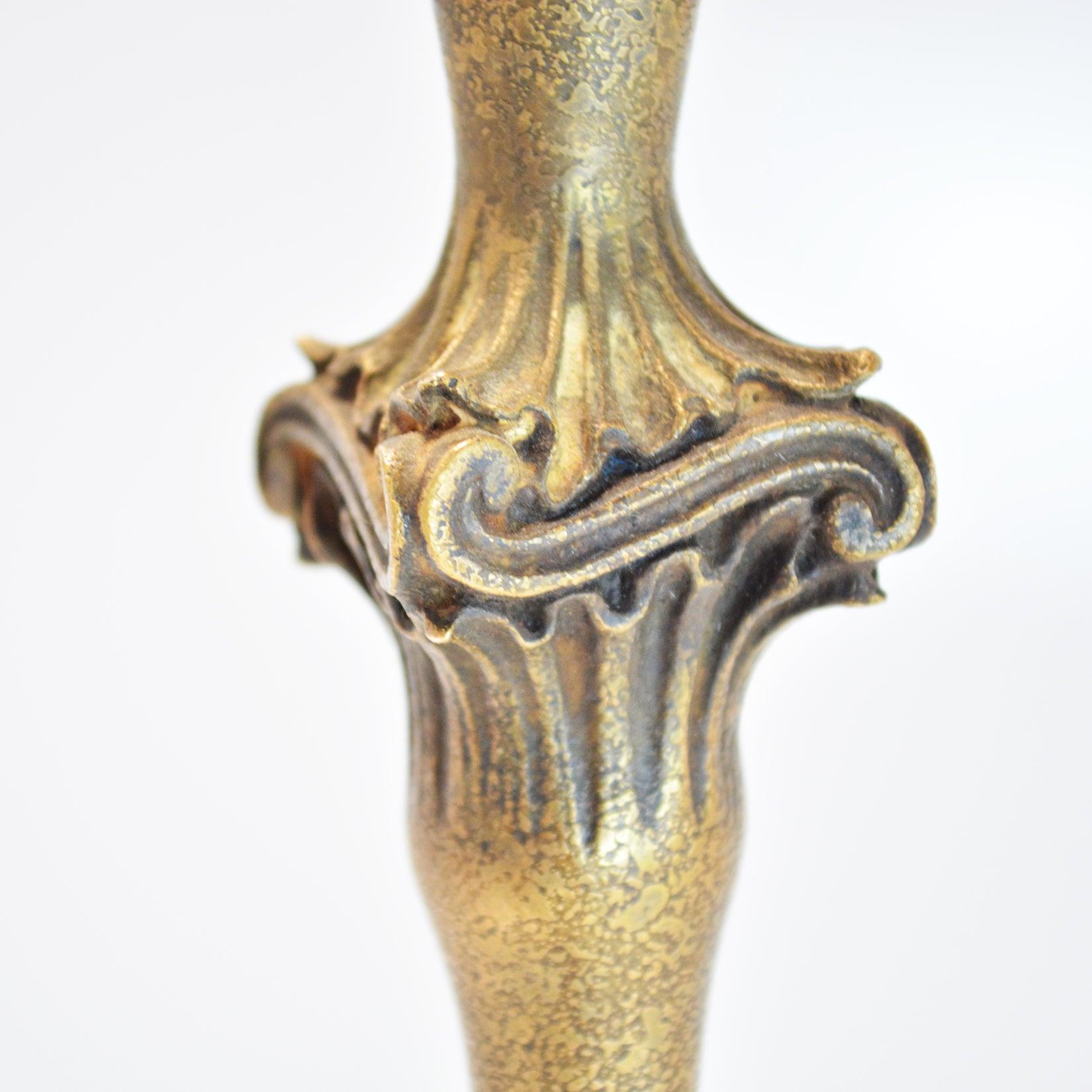 Francese Lampada da terra Art Deco francese in bronzo in vendita
