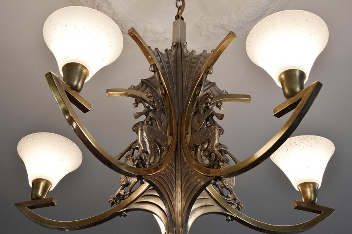 French Art Deco Bronze God Pan Chandelier, 1920 In Good Condition For Sale In Saint-Amans-des-Cots, FR
