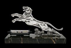 French Art Deco Bronze Lioness/Panther Desk Calendar, 1920