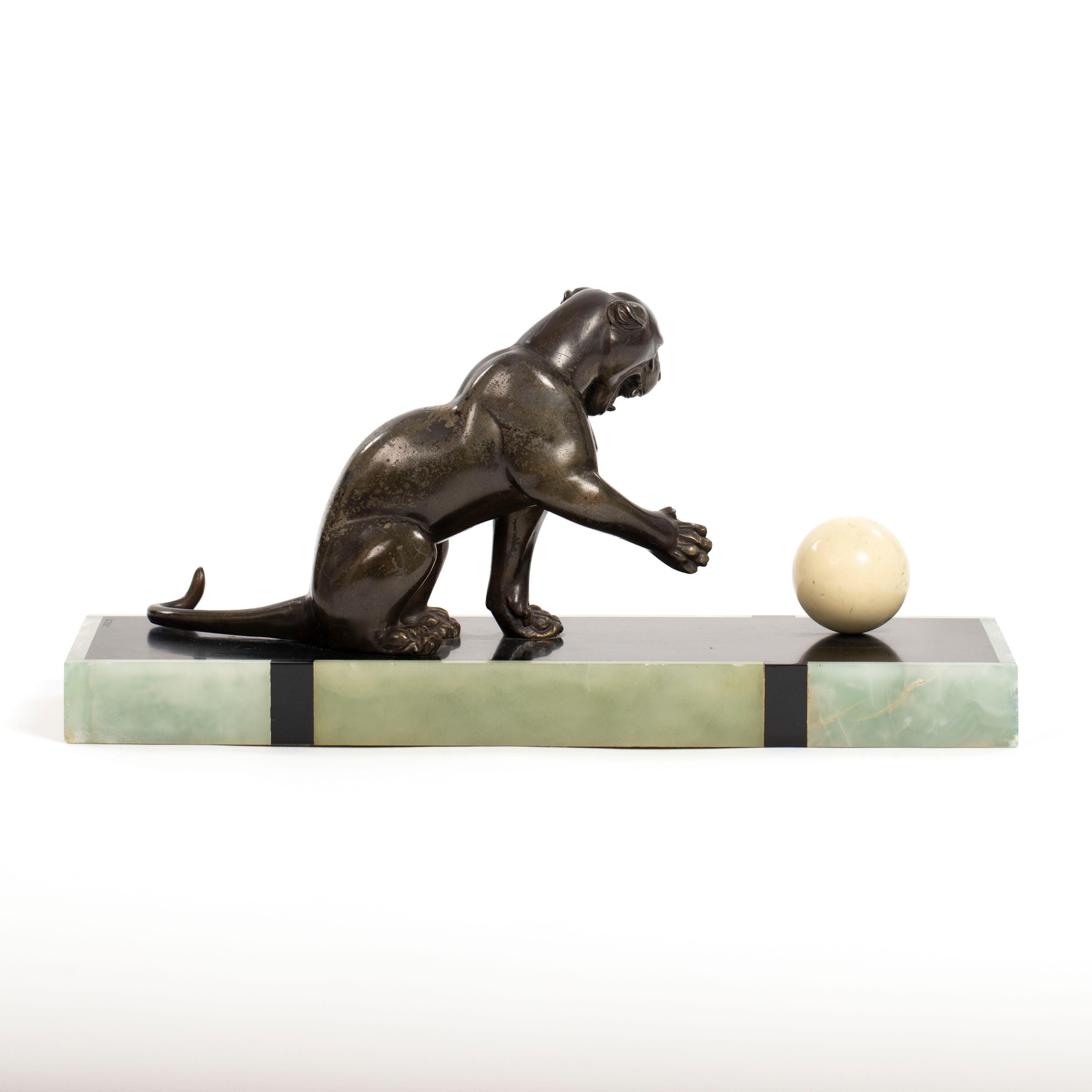 French Art Deco Bronze Panther on Marble Base with Jade Trim, signed LEDUC 1910s For Sale 1