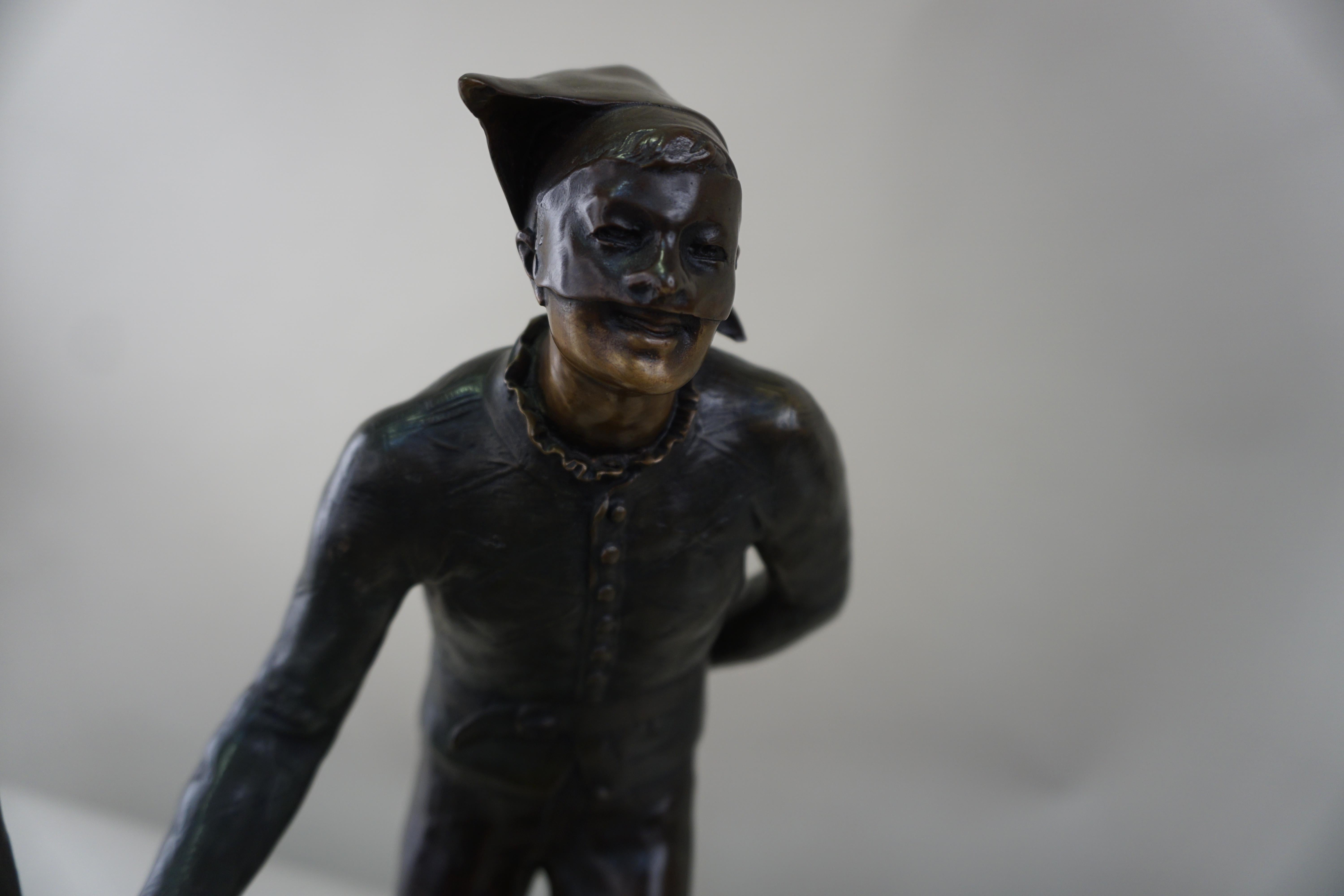 French Art Deco Bronze Sculpture of Harlequin For Sale 6