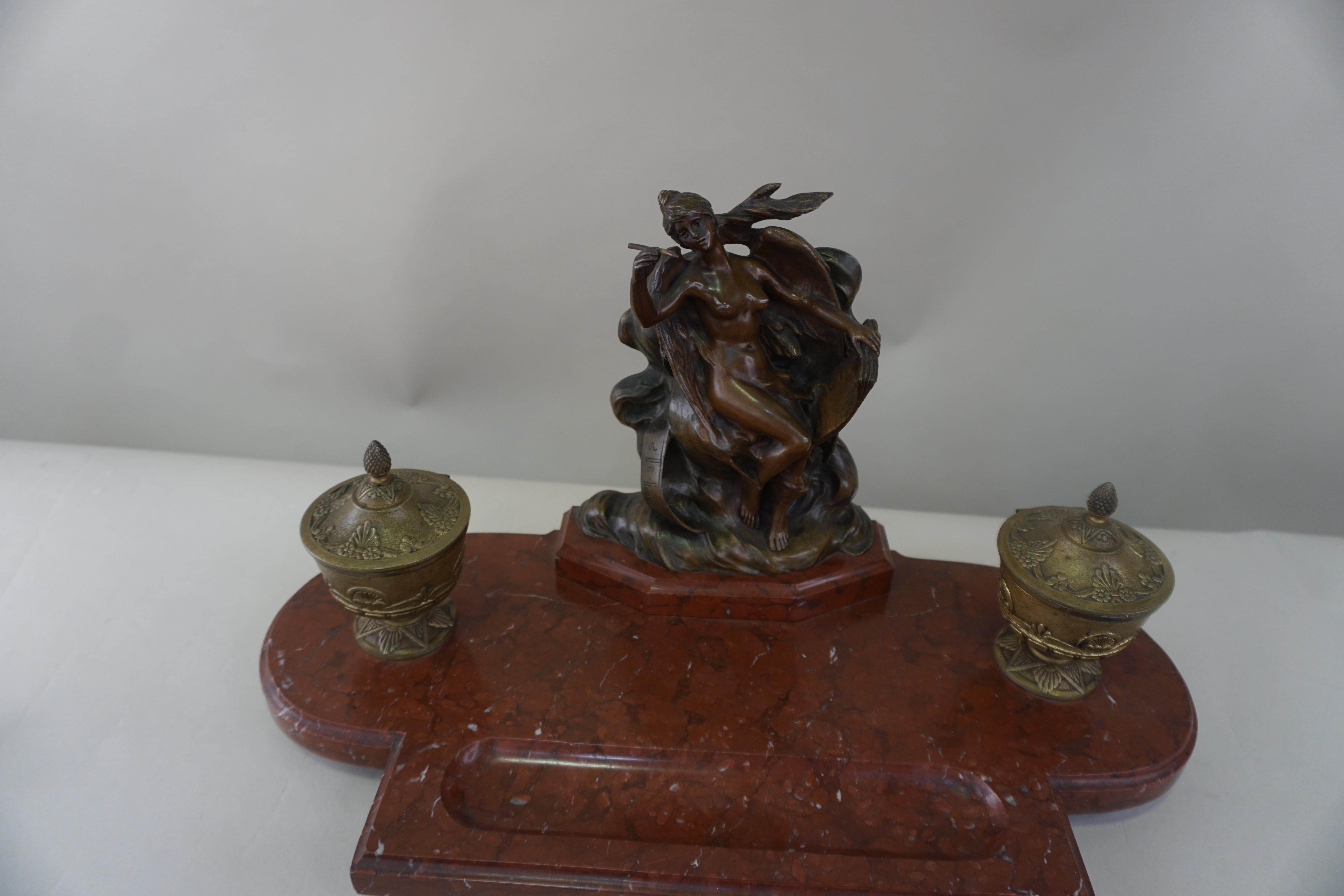 French Art Deco Bronze Sculpture of Harlequin For Sale 9