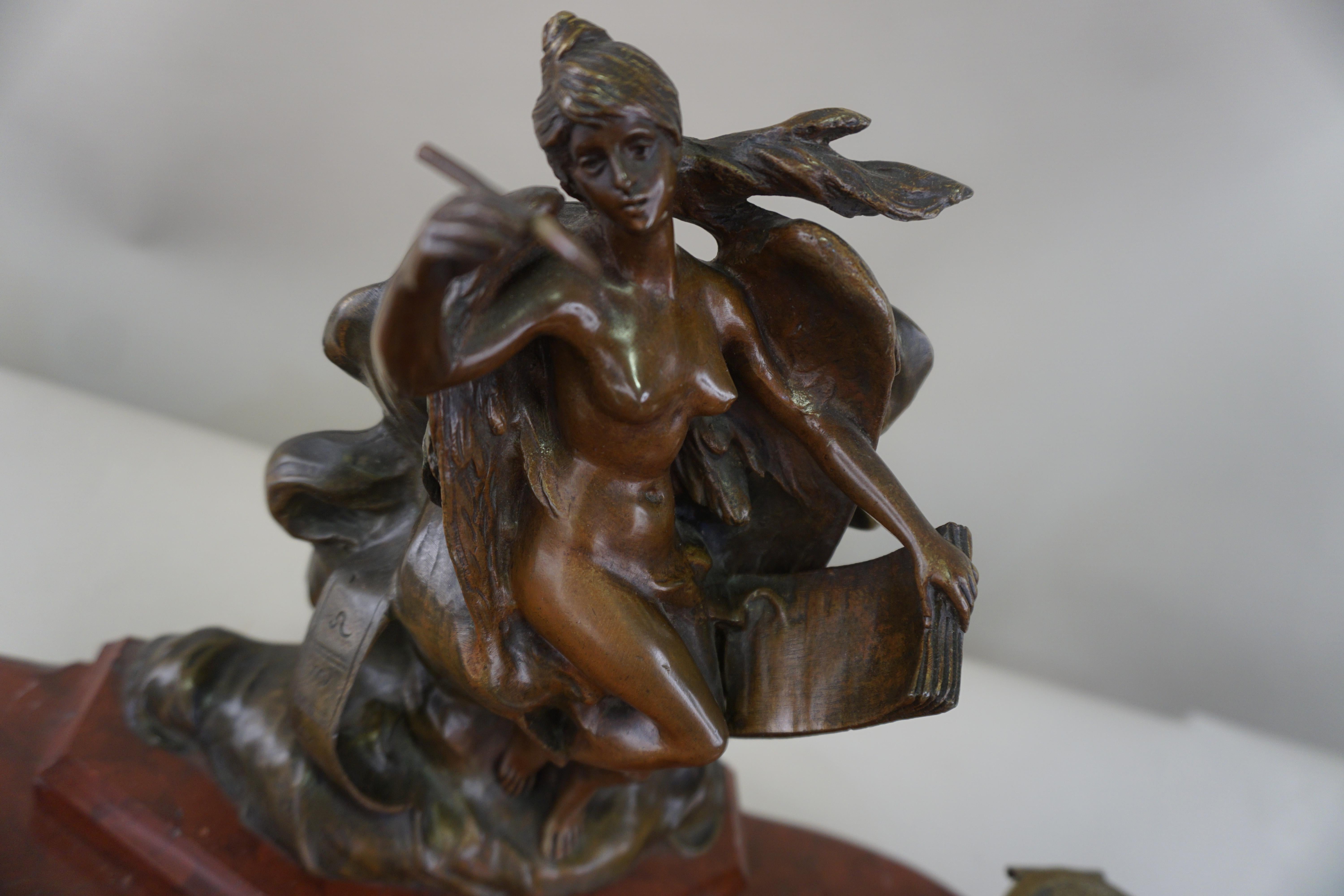 French Art Deco Bronze Sculpture of Harlequin For Sale 16