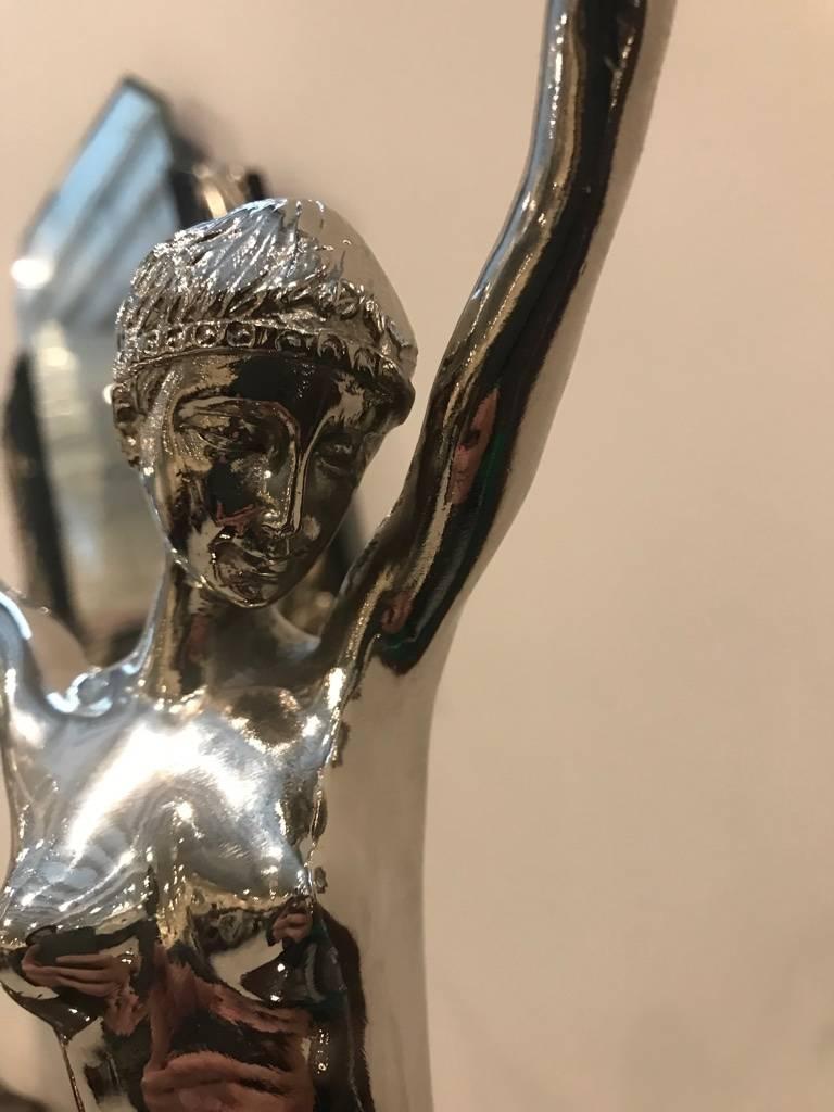 Scultura in bronzo Art Deco francese su base di marmo nero firmata da C Mirval in vendita 1