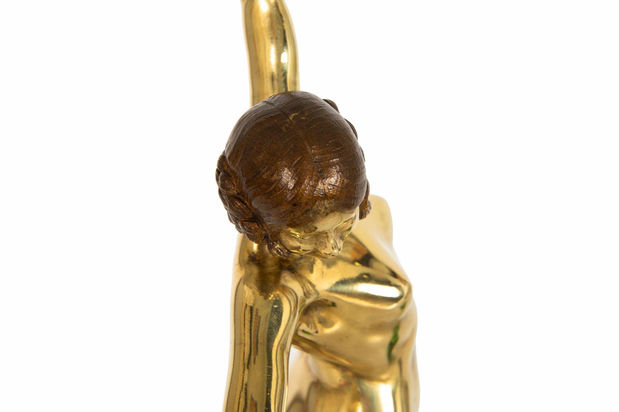 Sculpture française Art Déco - Danseuse d'épée en bronze par Ferdinand Ouillon-Carrere en vente 3