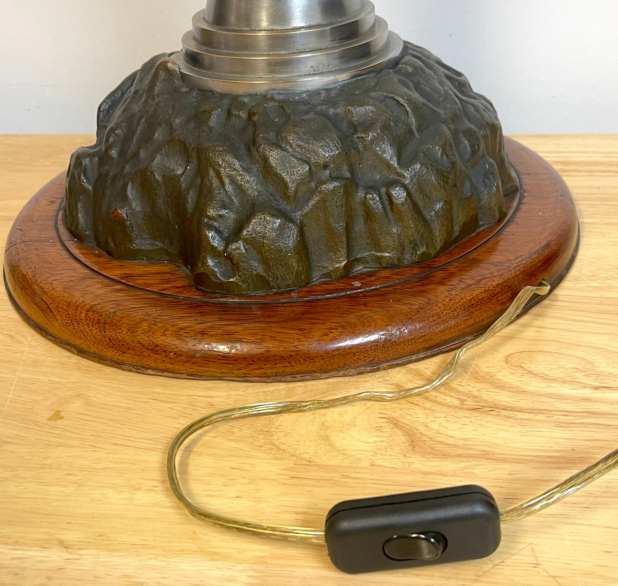 Modell einer Leuchtturmlampe aus Bronze, Stahl, Kristall und Holz im Art déco-Stil im Angebot 7