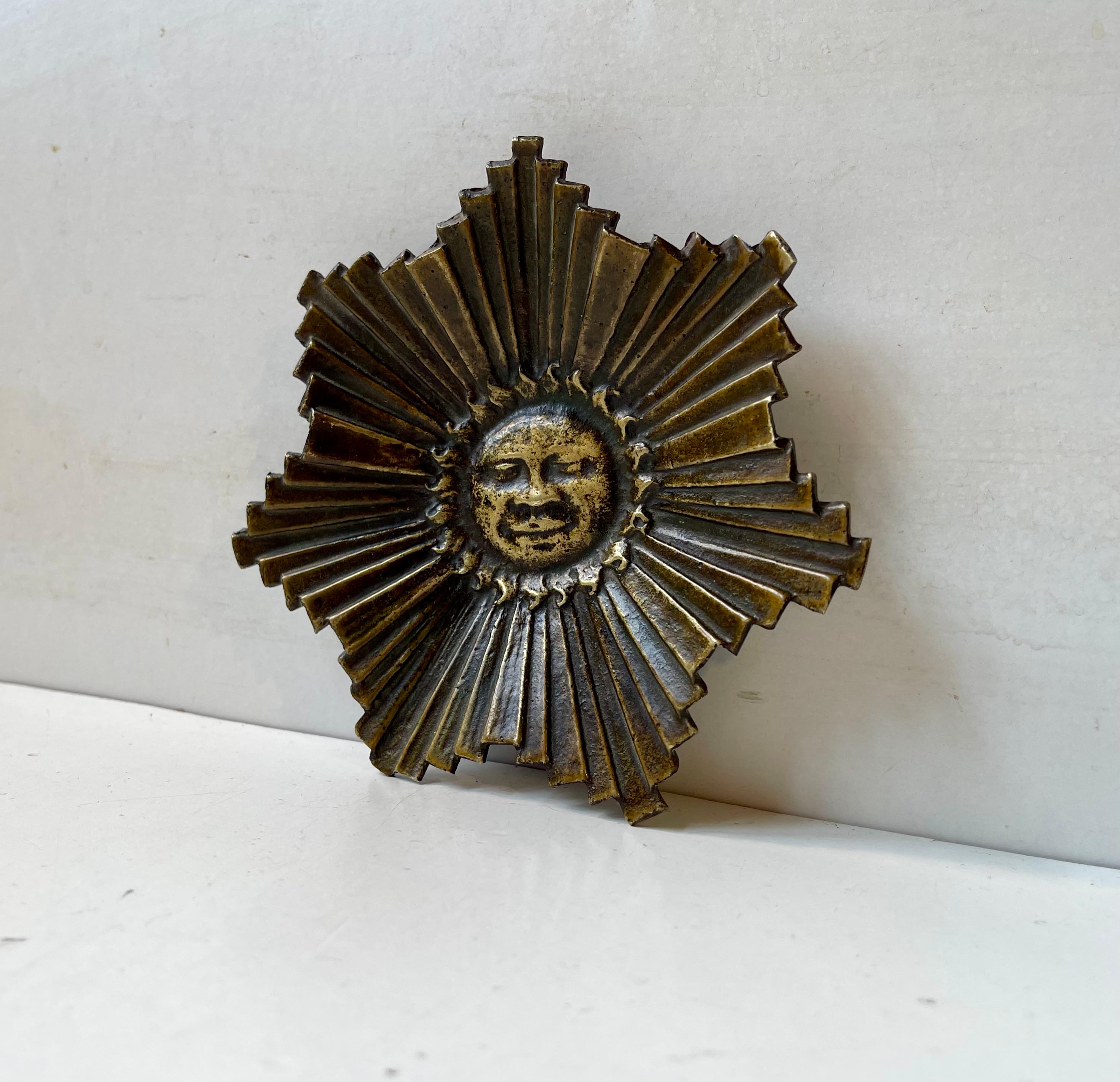 Cenicero o Plato Art Decó Francés de Bronce con Rayo de Sol, Años 30 en Bueno estado para la venta en Esbjerg, DK