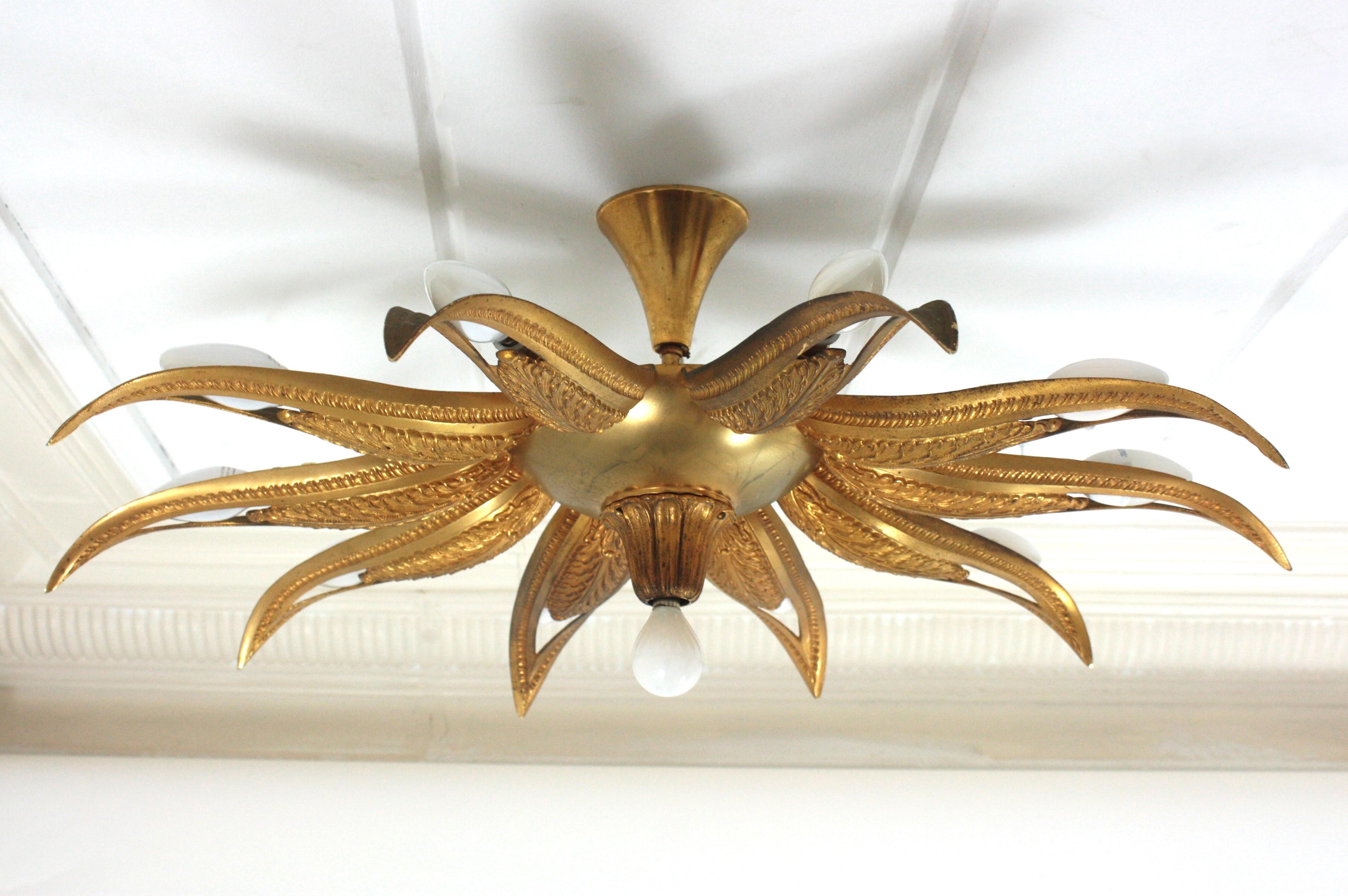Apparecchio di illuminazione a incasso in bronzo Art Deco francese con fiore a raggiera in vendita 6