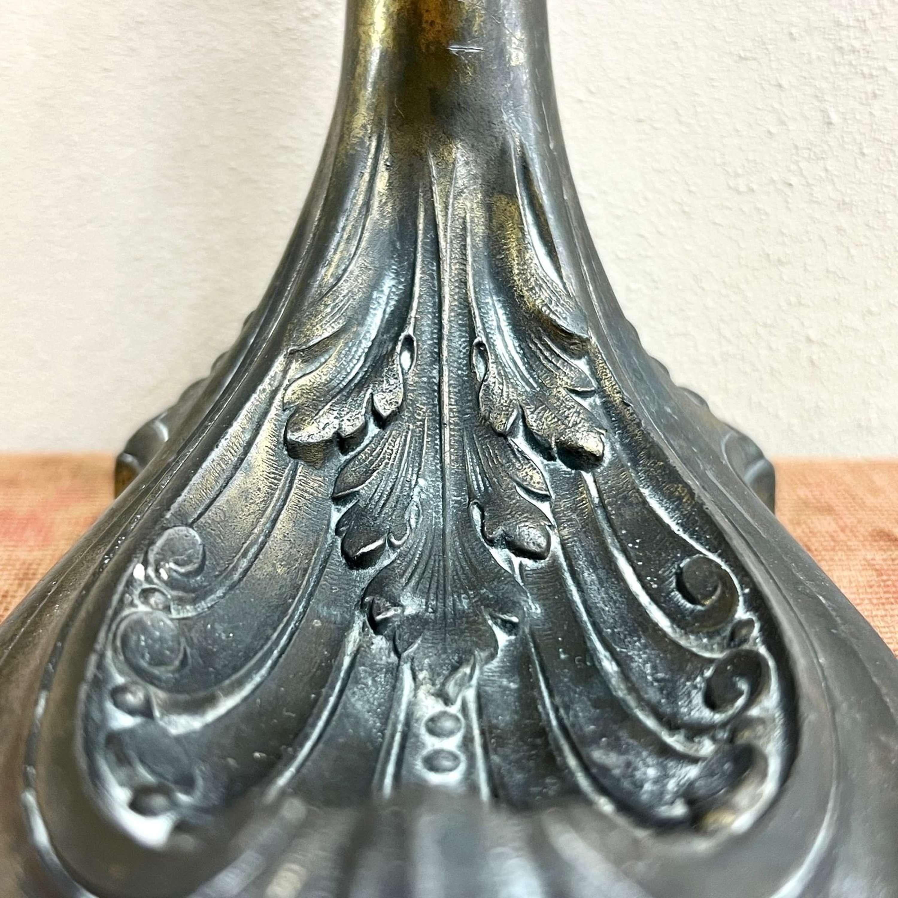Lámpara de mesa francesa Art Déco de bronce en venta 5