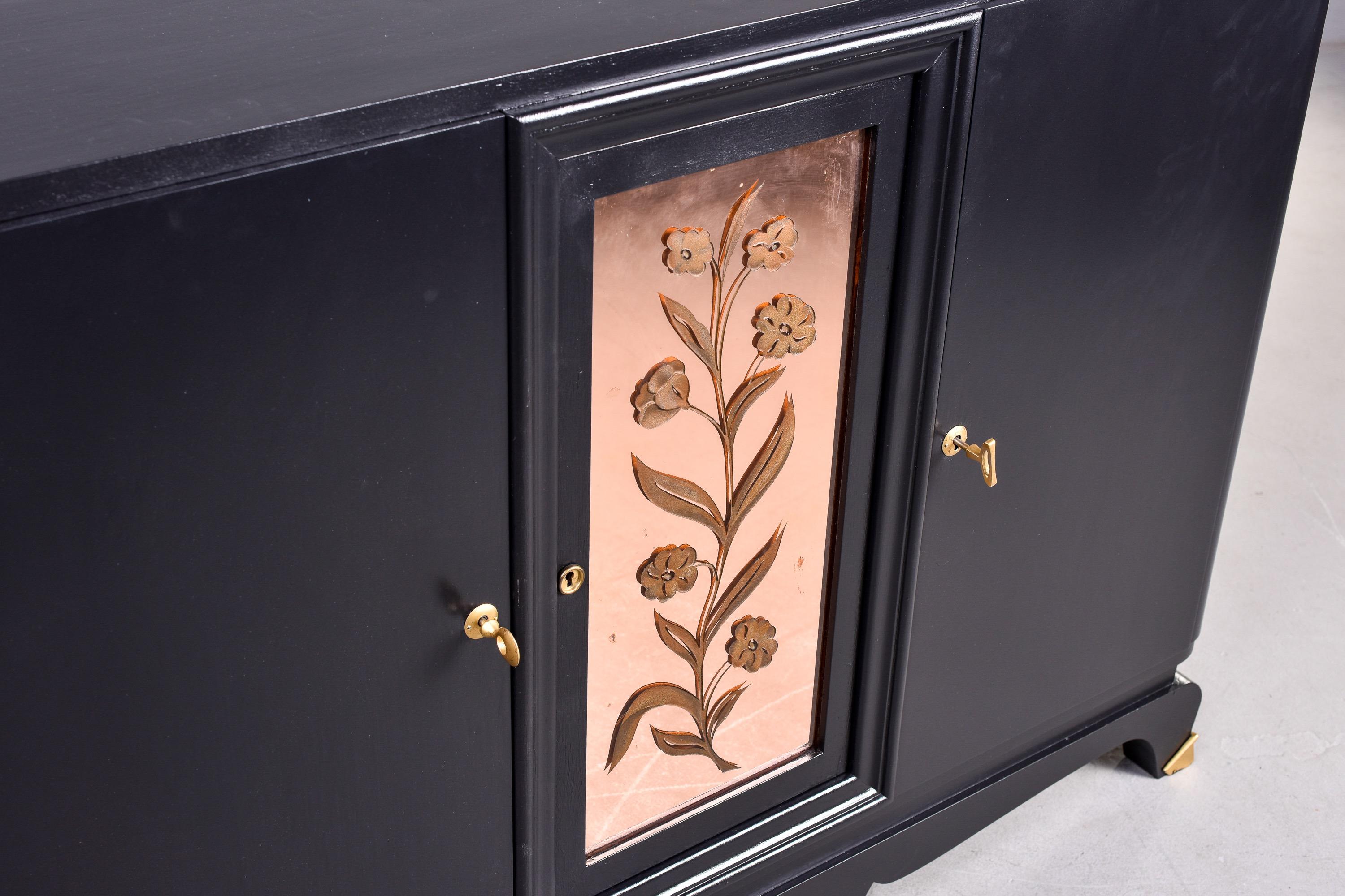 French Art Deco Buffet Cabinet with Black Finish and Mirrored Center Panel In Good Condition In Troy, MI